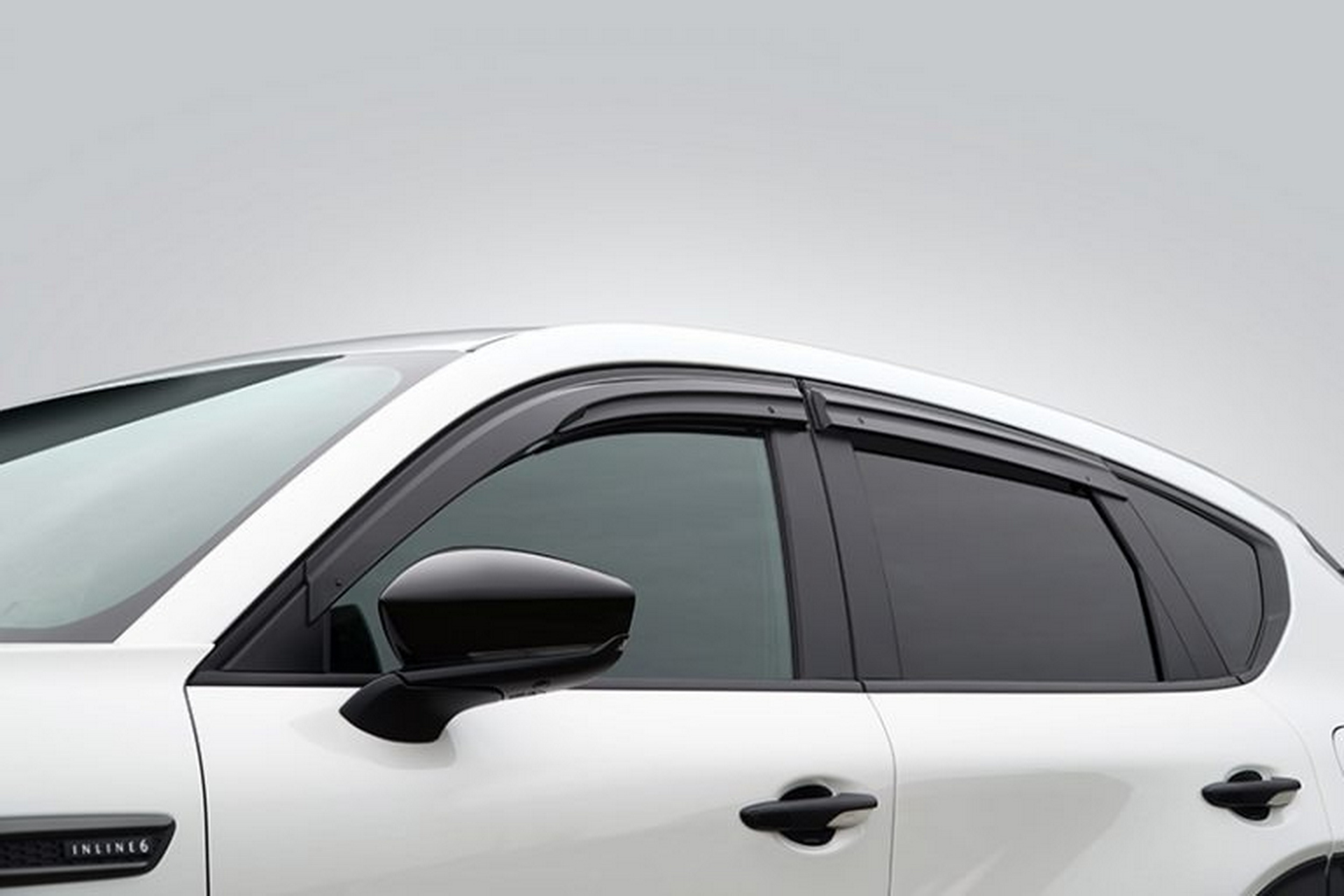 CX-60 був повністю автосалоном, поки AutoExe не вирішила, що йому варто помитися брудом