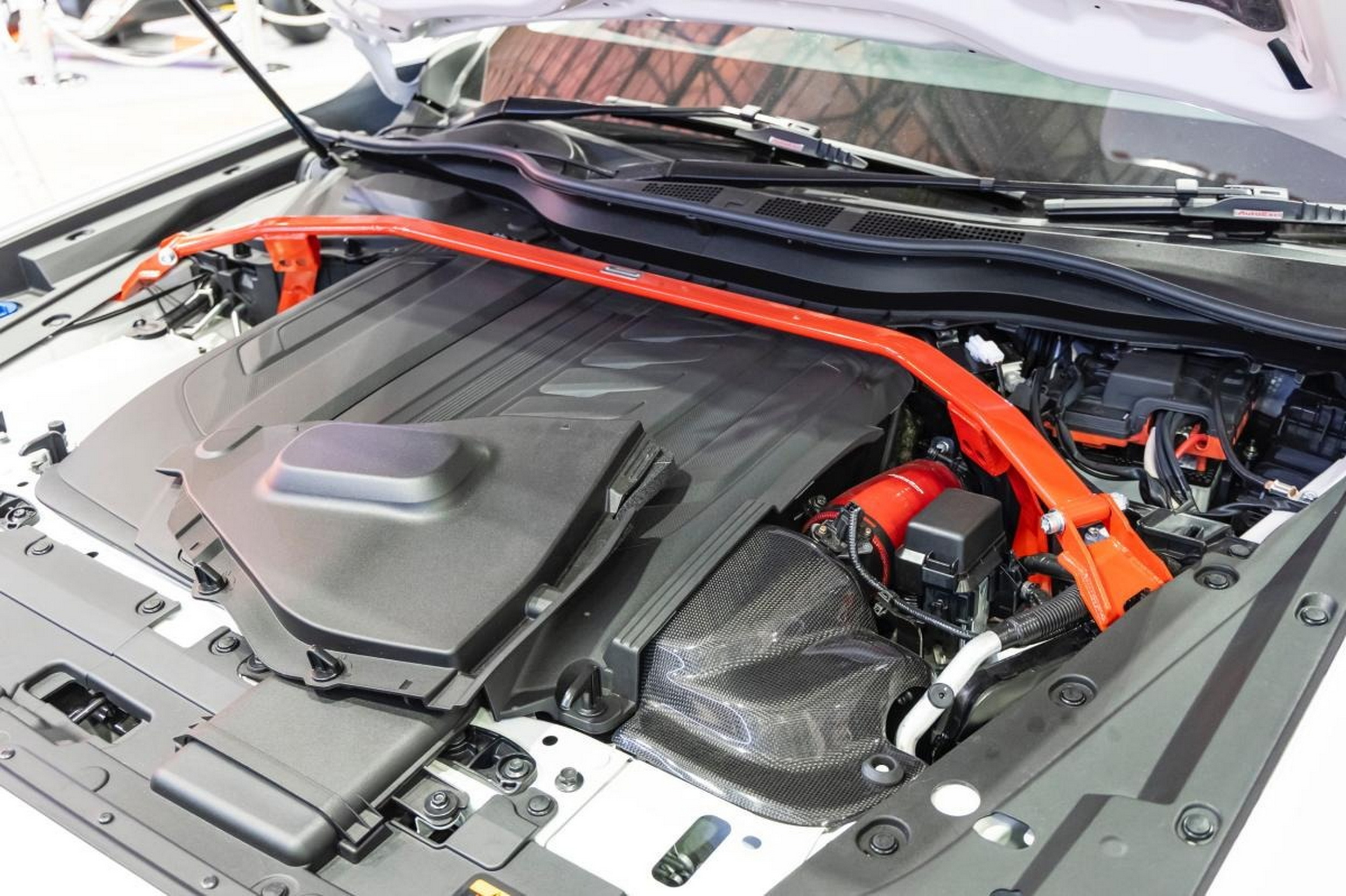 CX-60 був повністю автосалоном, поки AutoExe не вирішила, що йому варто помитися брудом