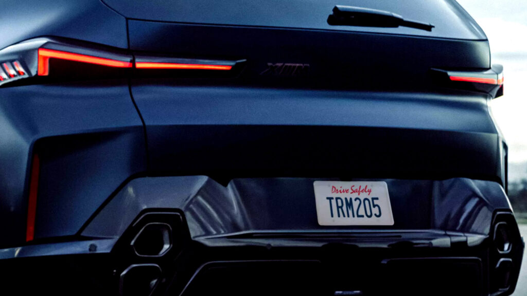  Bonkers Toyota Tacoma Drifter Has A 900 HP NASCAR V8 Engine