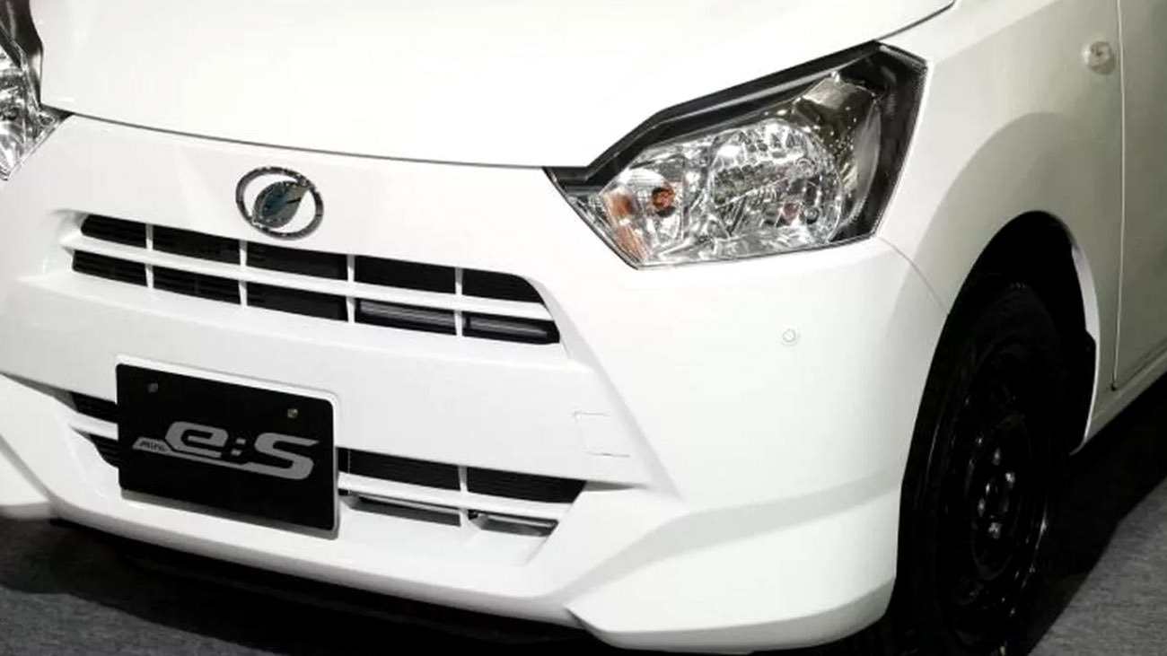 Daihatsu Built A Sleeper Kei Car With A Roll Cage And It's Headed