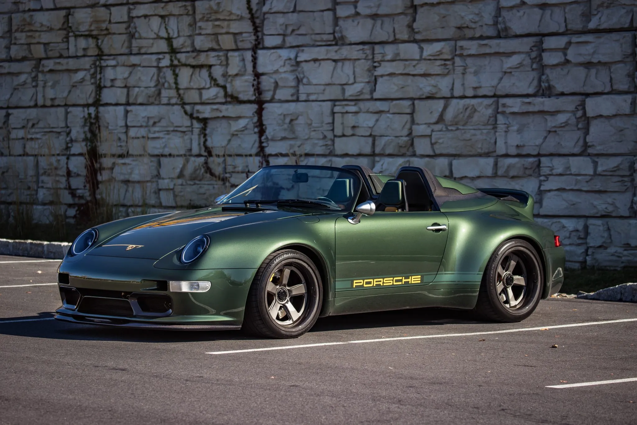 Gunther Werks Porsche 911 Speedster Auction - 1