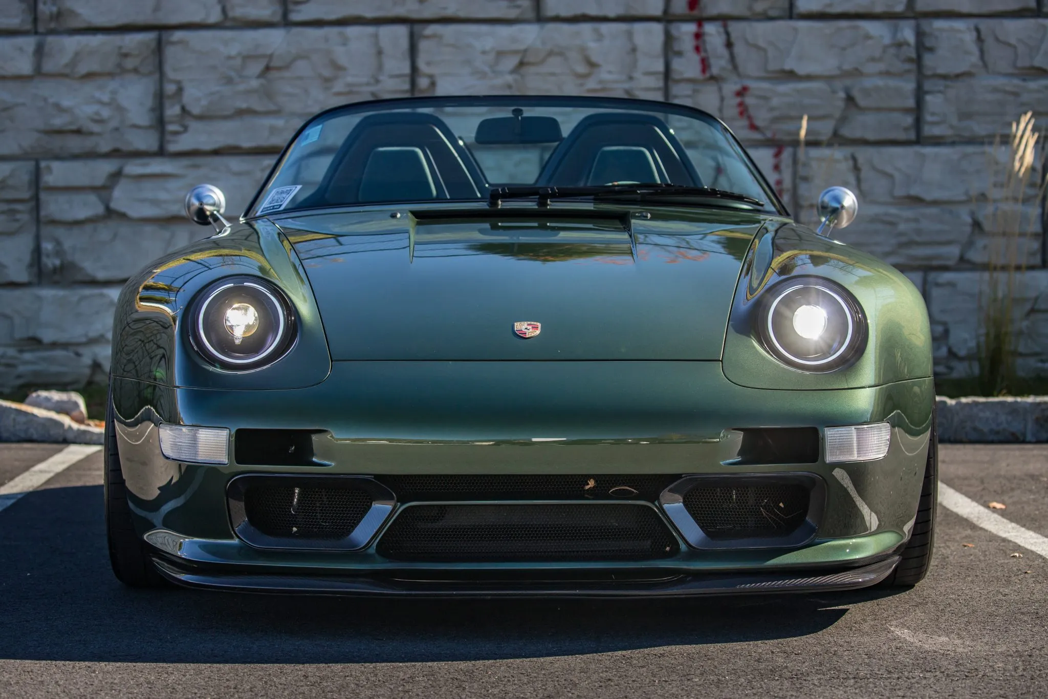 Gunther Werks Porsche 911 Speedster Auction - 11