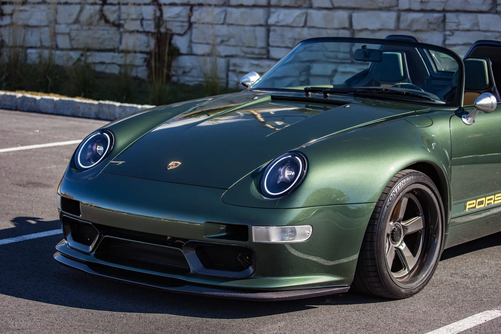 Gunther Werks Porsche 911 Speedster Auction - 18