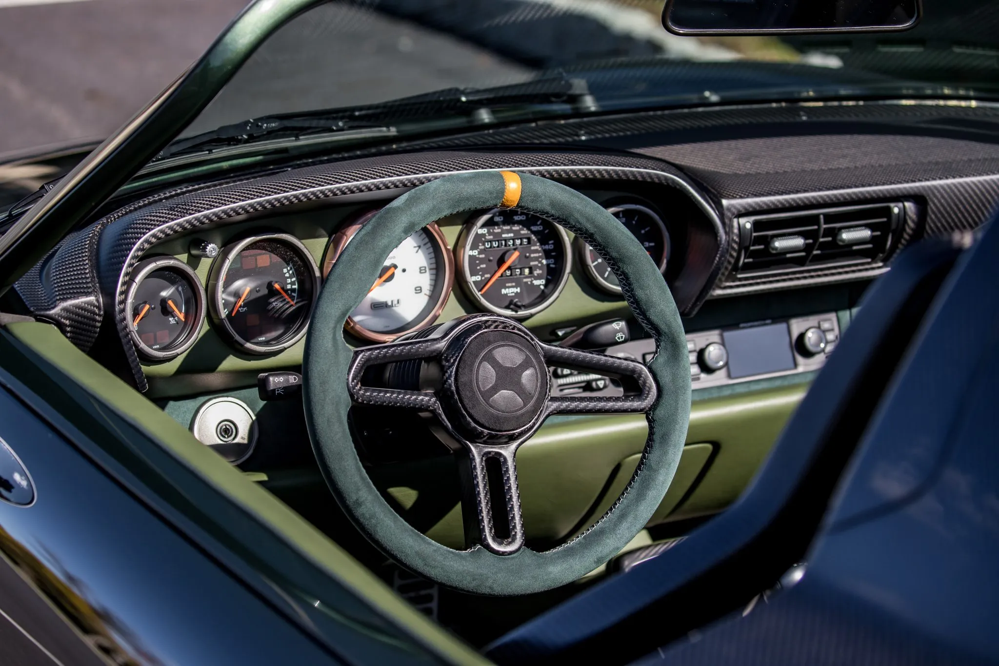 Gunther Werks Porsche 911 Speedster Auction - 21