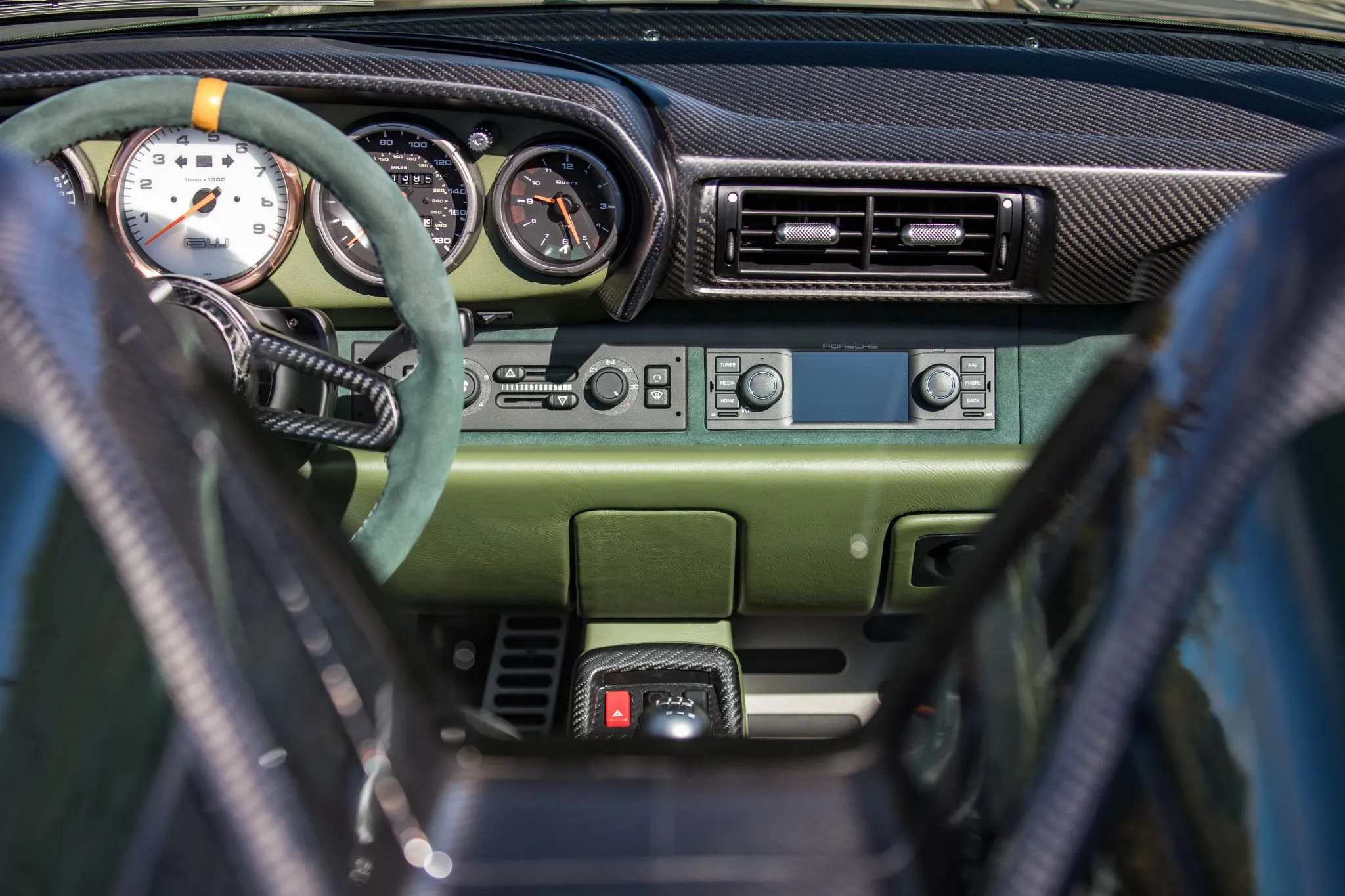 Gunther Werks Porsche 911 Speedster Auction - 24