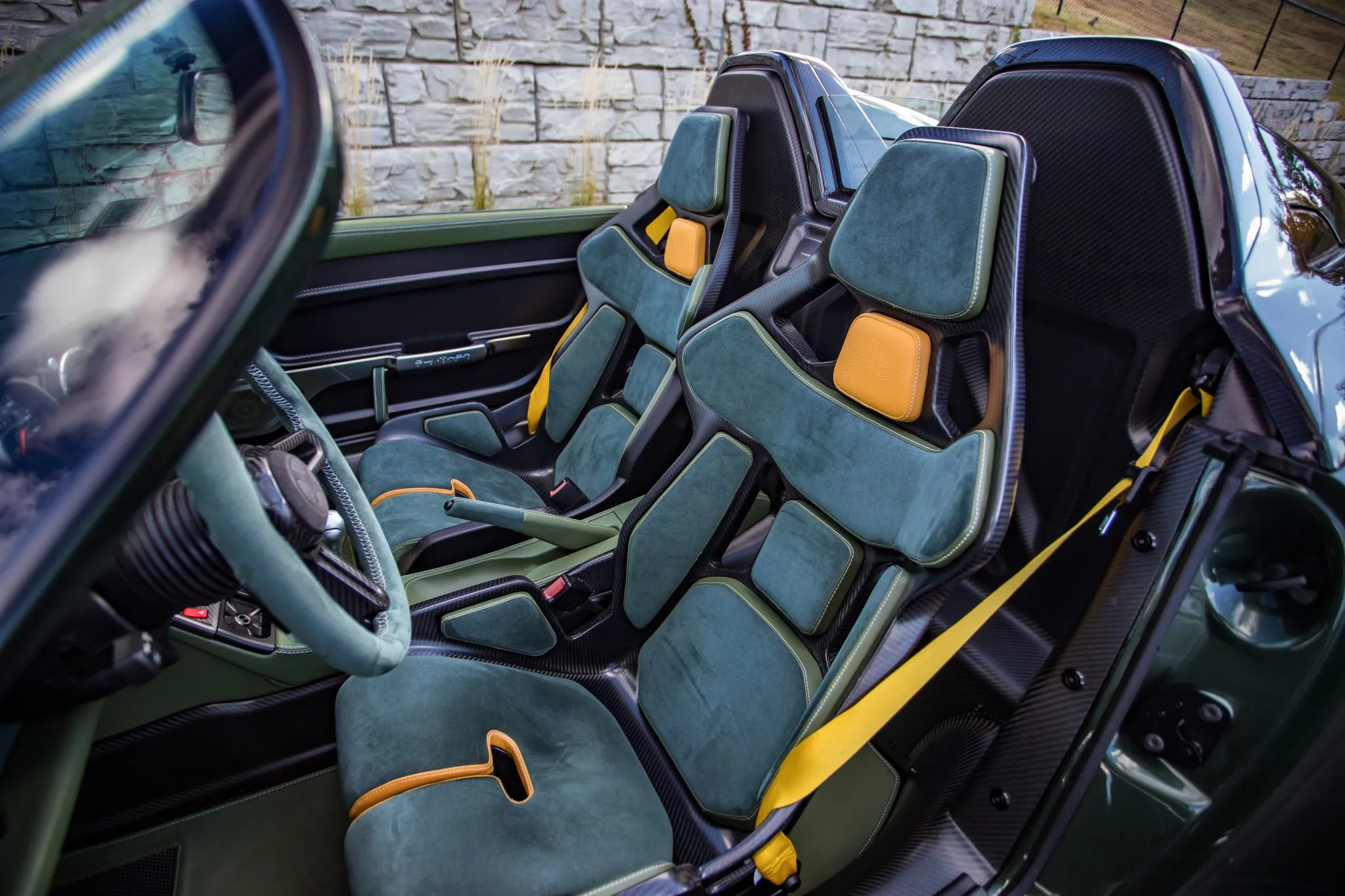 Gunther Werks Porsche 911 Speedster Auction - 28