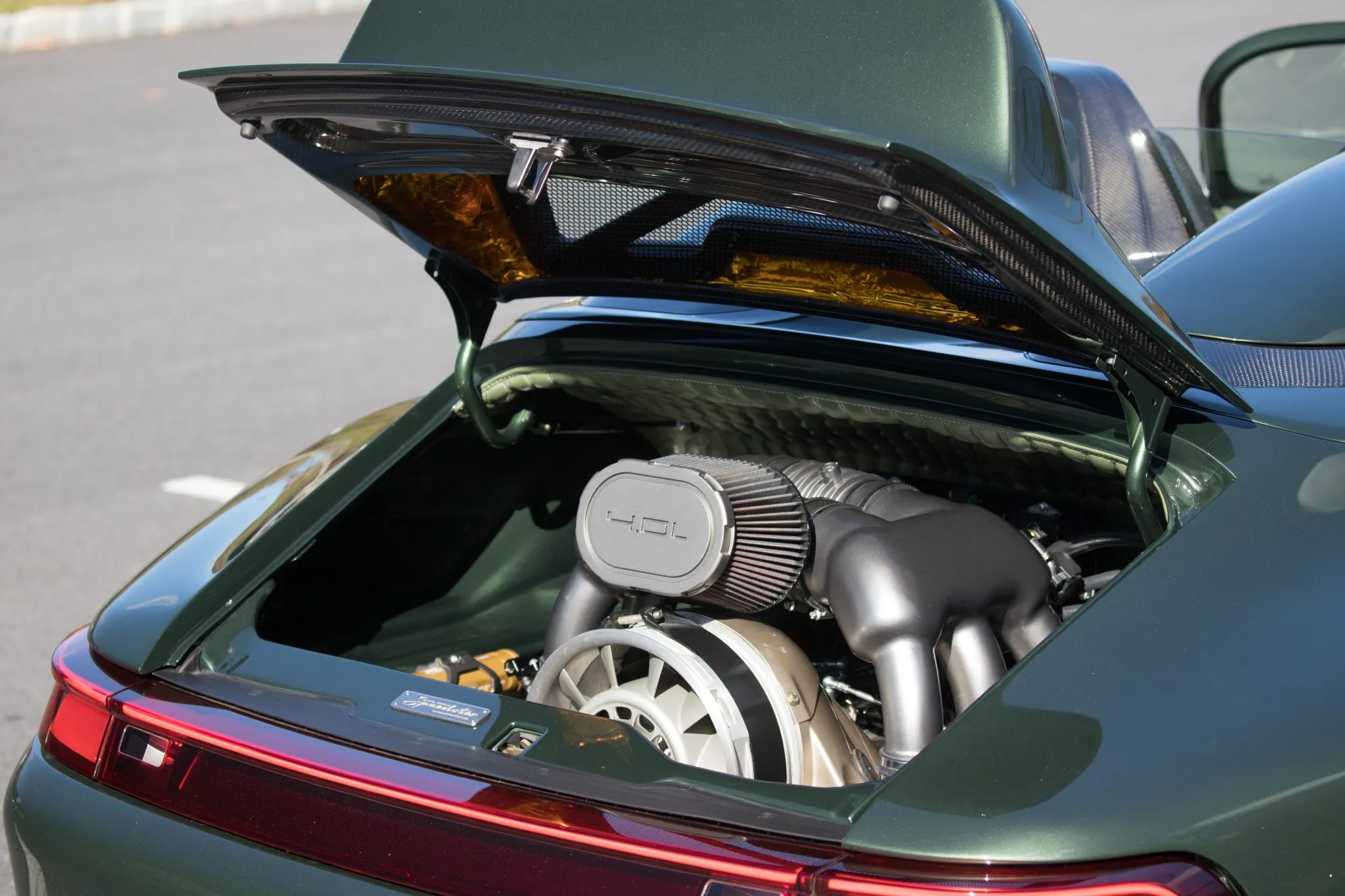 Gunther Werks Porsche 911 Speedster Auction - 30