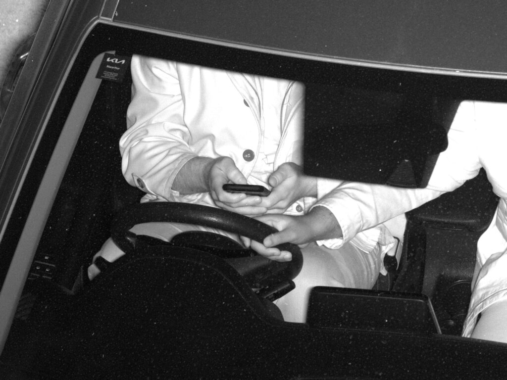  This Could Be The End Of Holding Your Phone At Red Lights In Florida