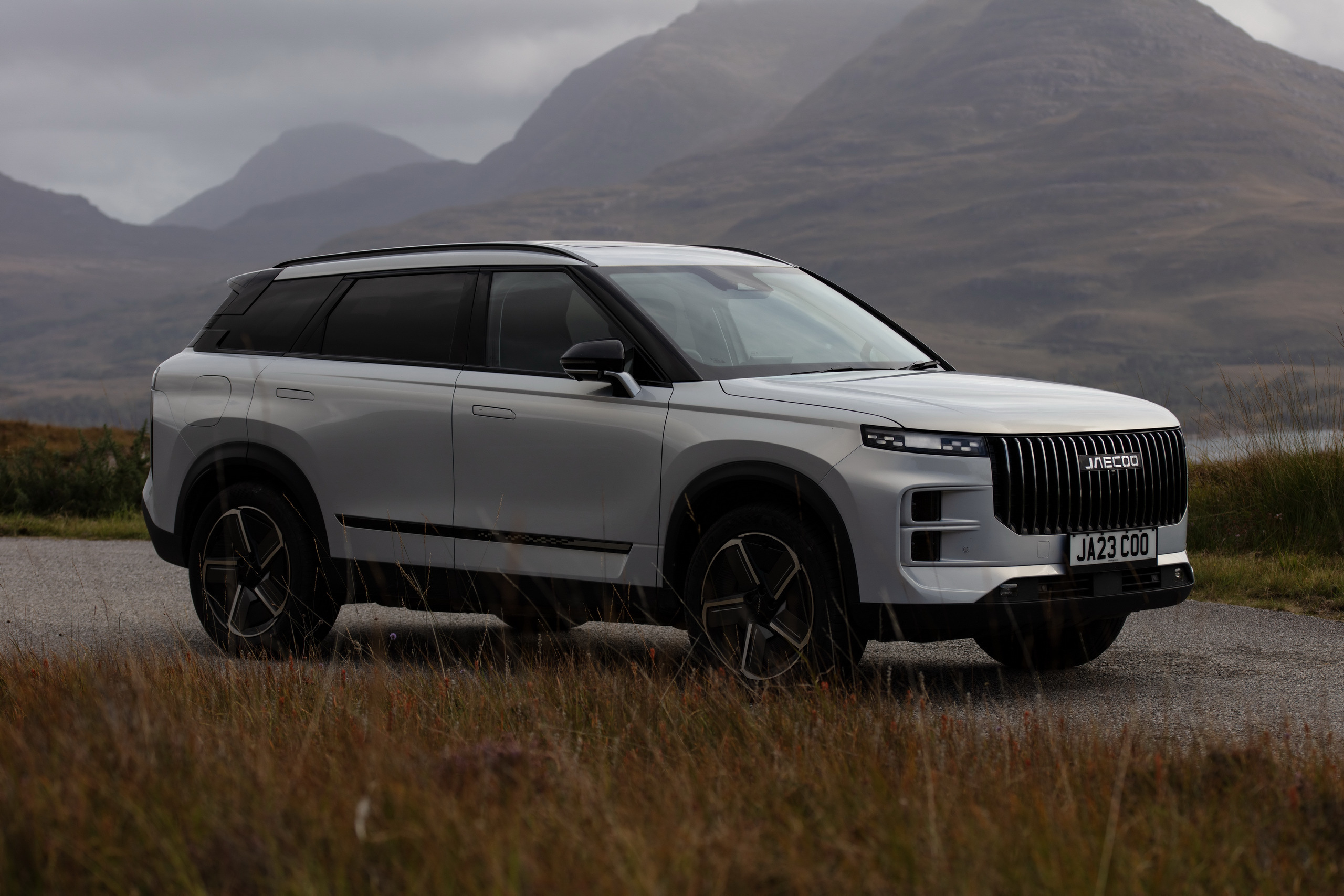 UK Buyers Now Love This ‘Temu Range Rover’ More Than The Real Thing