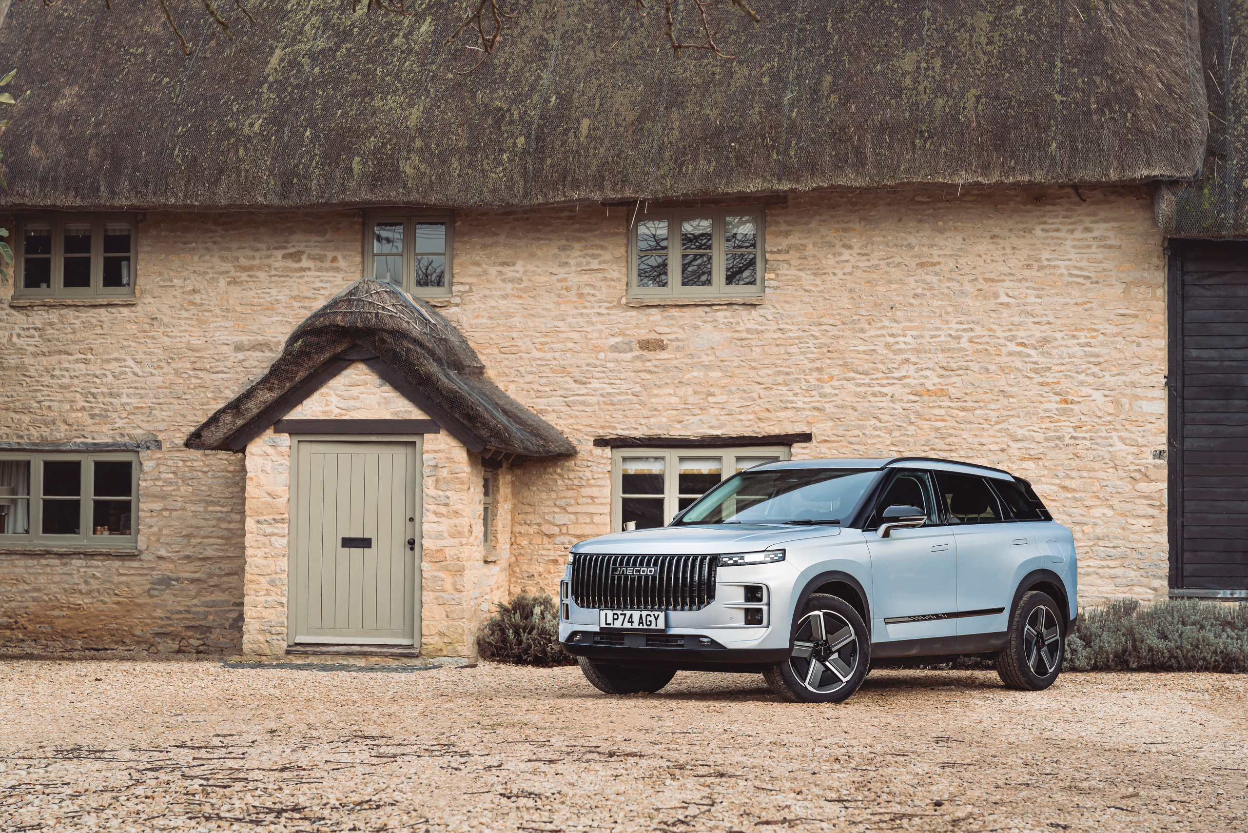 UK Buyers Now Love This ‘Temu Range Rover’ More Than The Real Thing