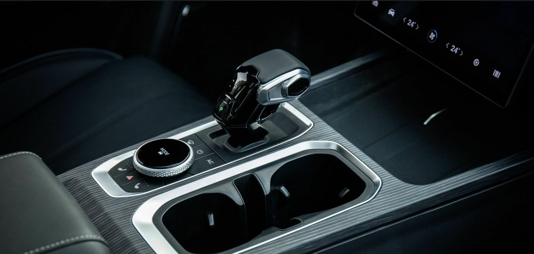 UK Buyers Now Love This ‘Temu Range Rover’ More Than The Real Thing