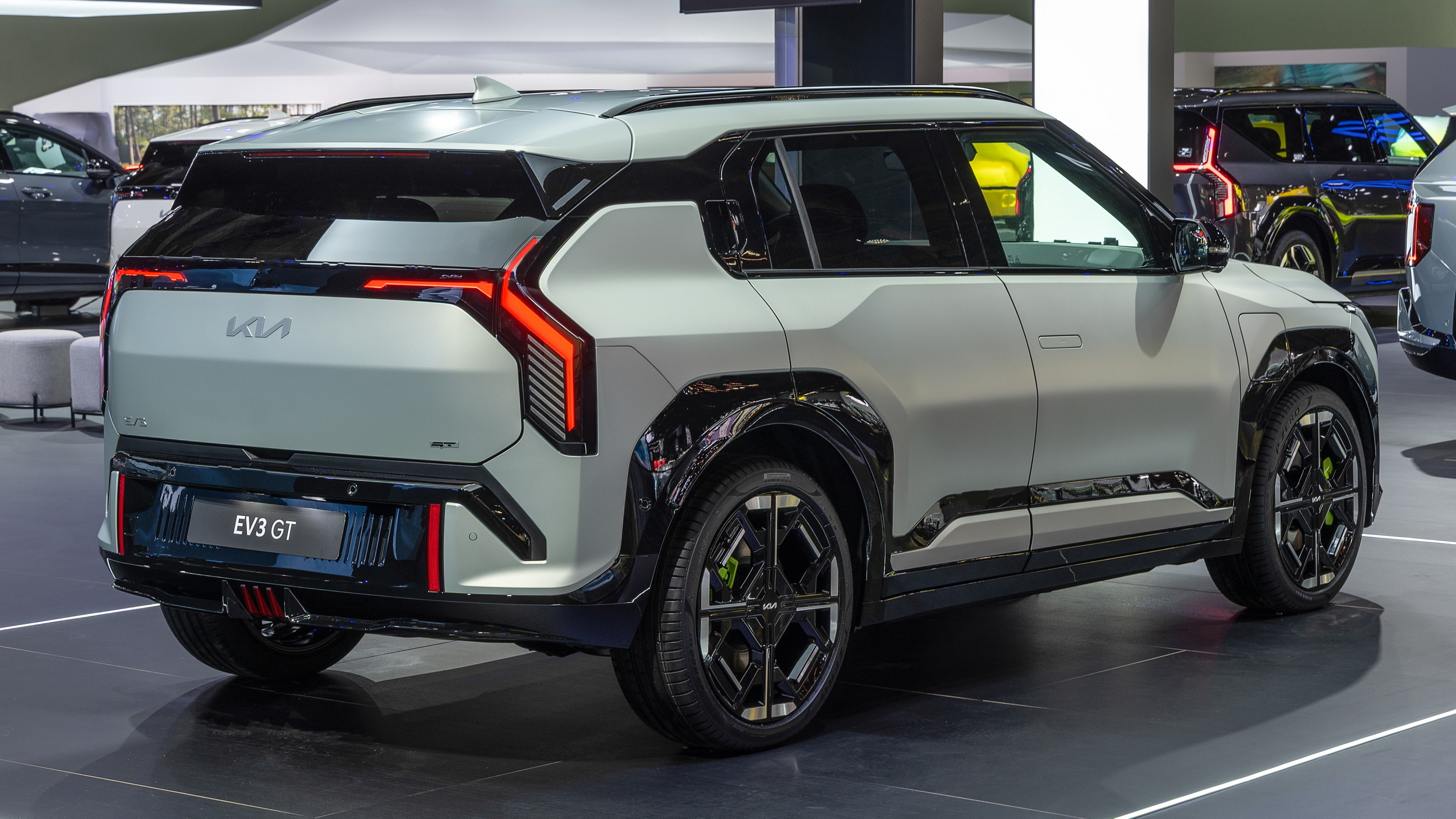 Kia представляє чотири нові швидкісні моделі GT без драми