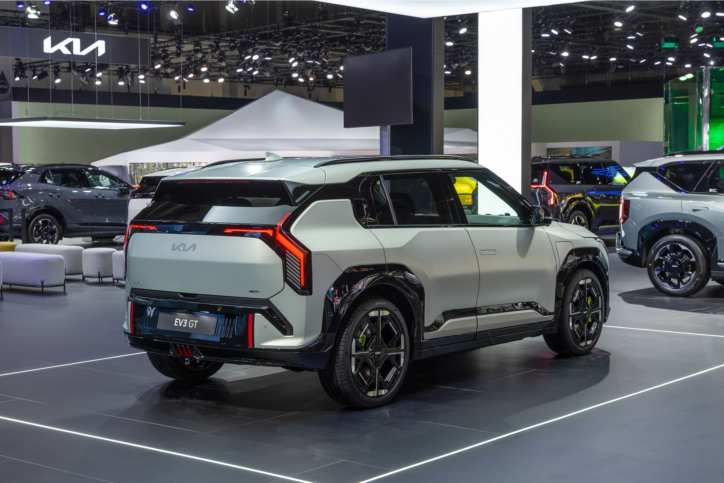Kia представляє чотири нові швидкісні моделі GT без драми