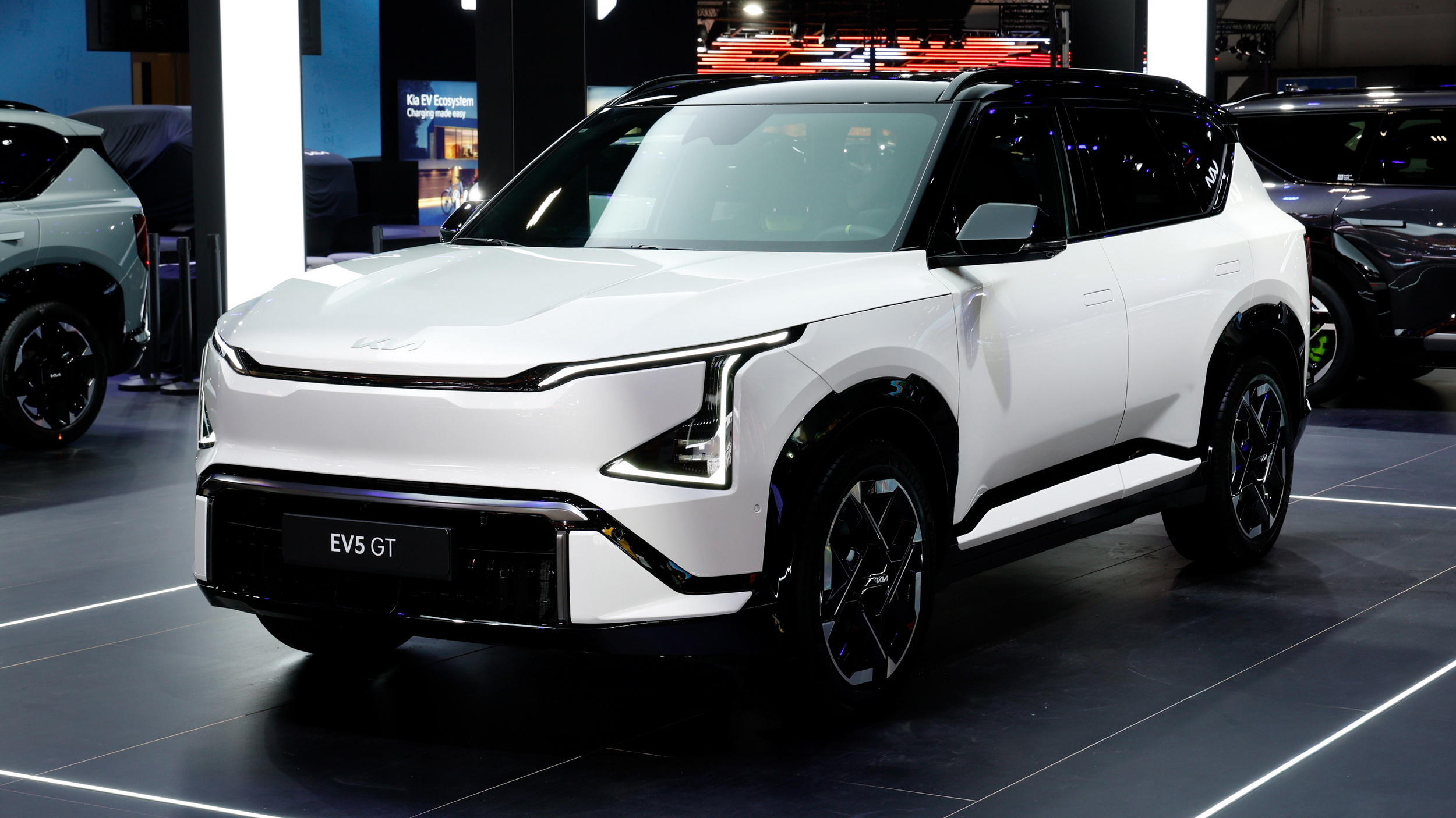 Kia представляє чотири нові швидкісні моделі GT без драми