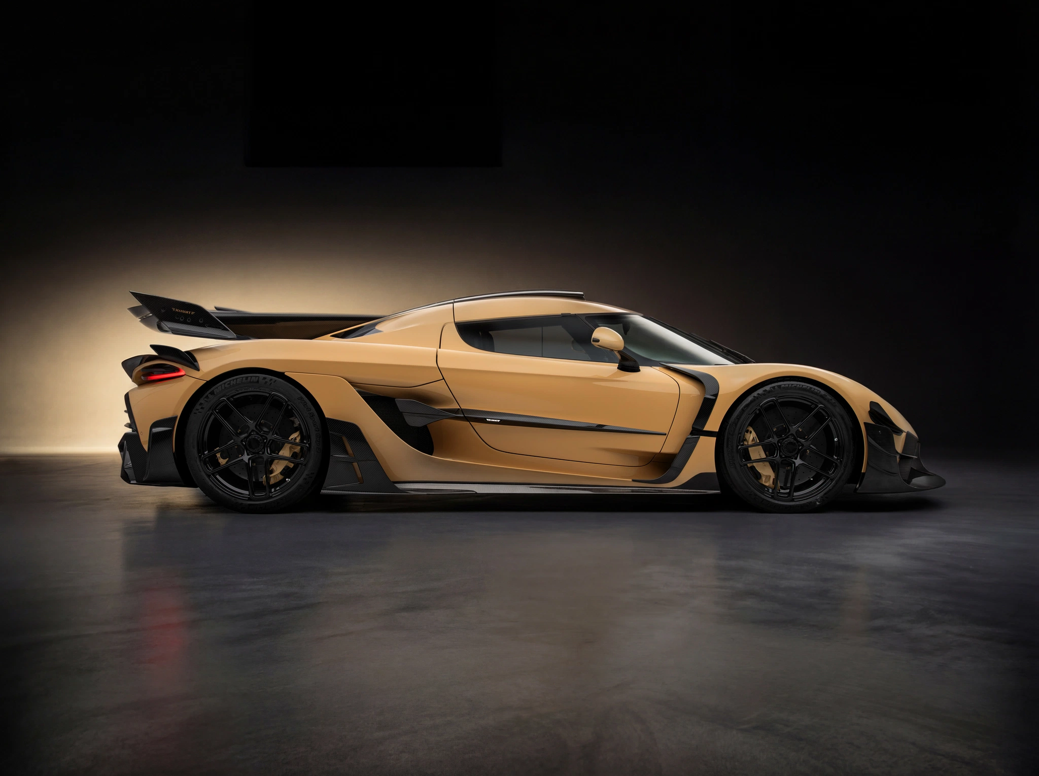 Koenigsegg дозволив Mansory розміститися поруч з Jesko, і знайшов 17 нових речей, які варто додати