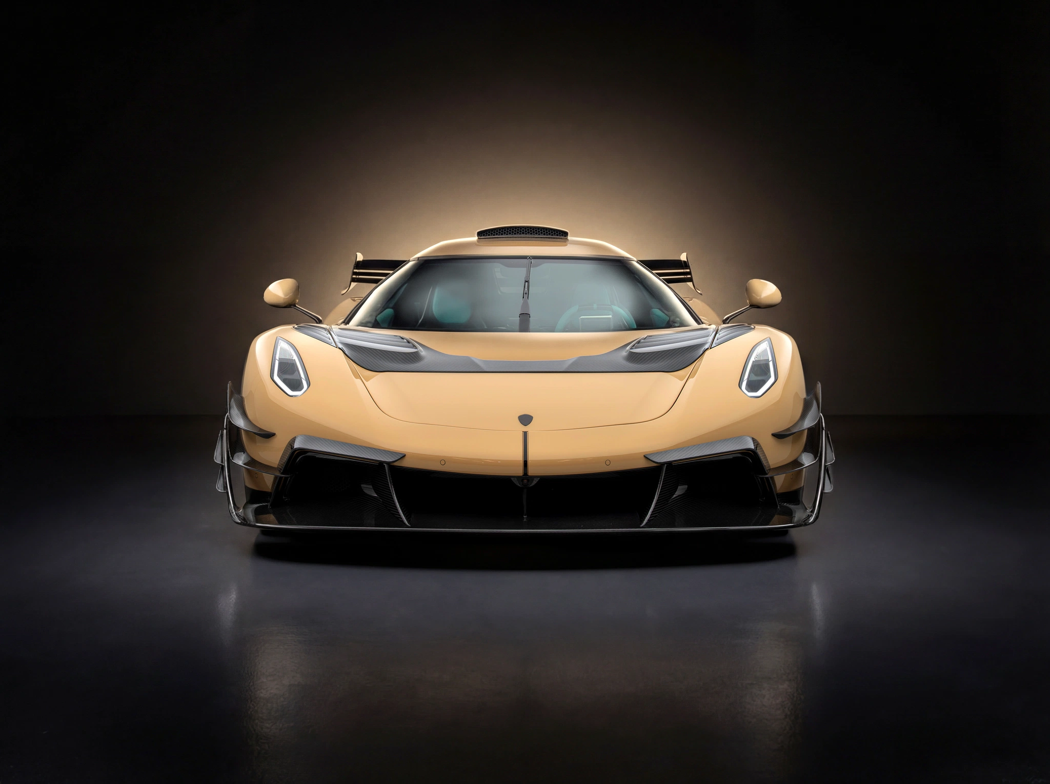 Koenigsegg дозволив Mansory розміститися поруч з Jesko, і знайшов 17 нових речей, які варто додати