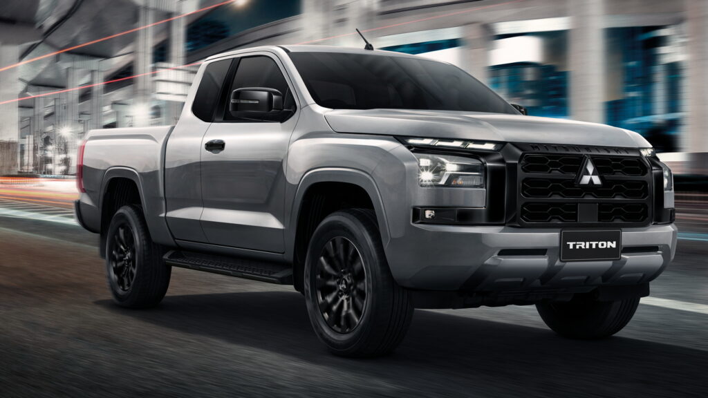 Mitsubishi Triton Mega Cab Plus