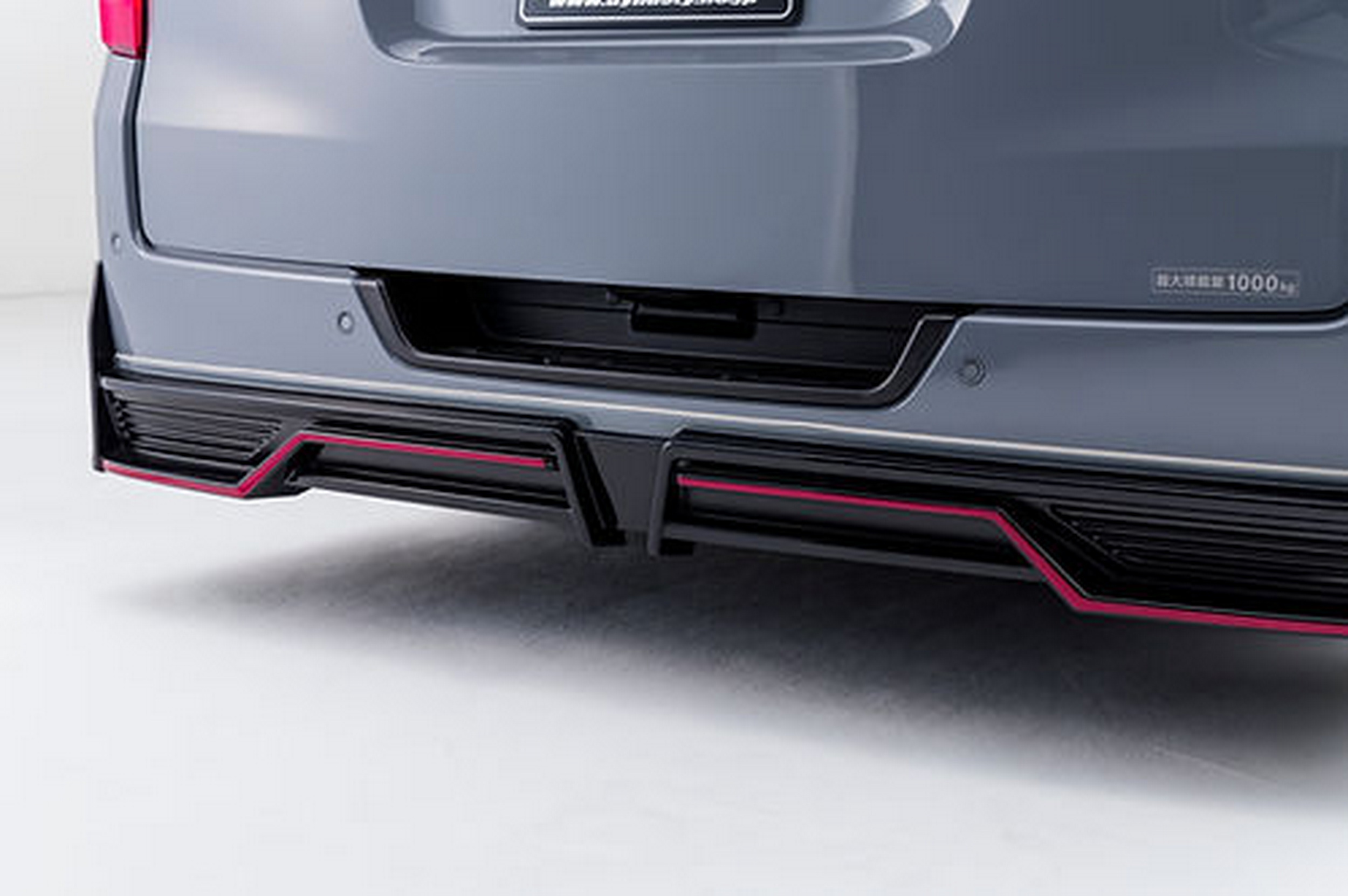 Ось що трапляється, коли фургон Nissan хоче стати GT-R Nimso