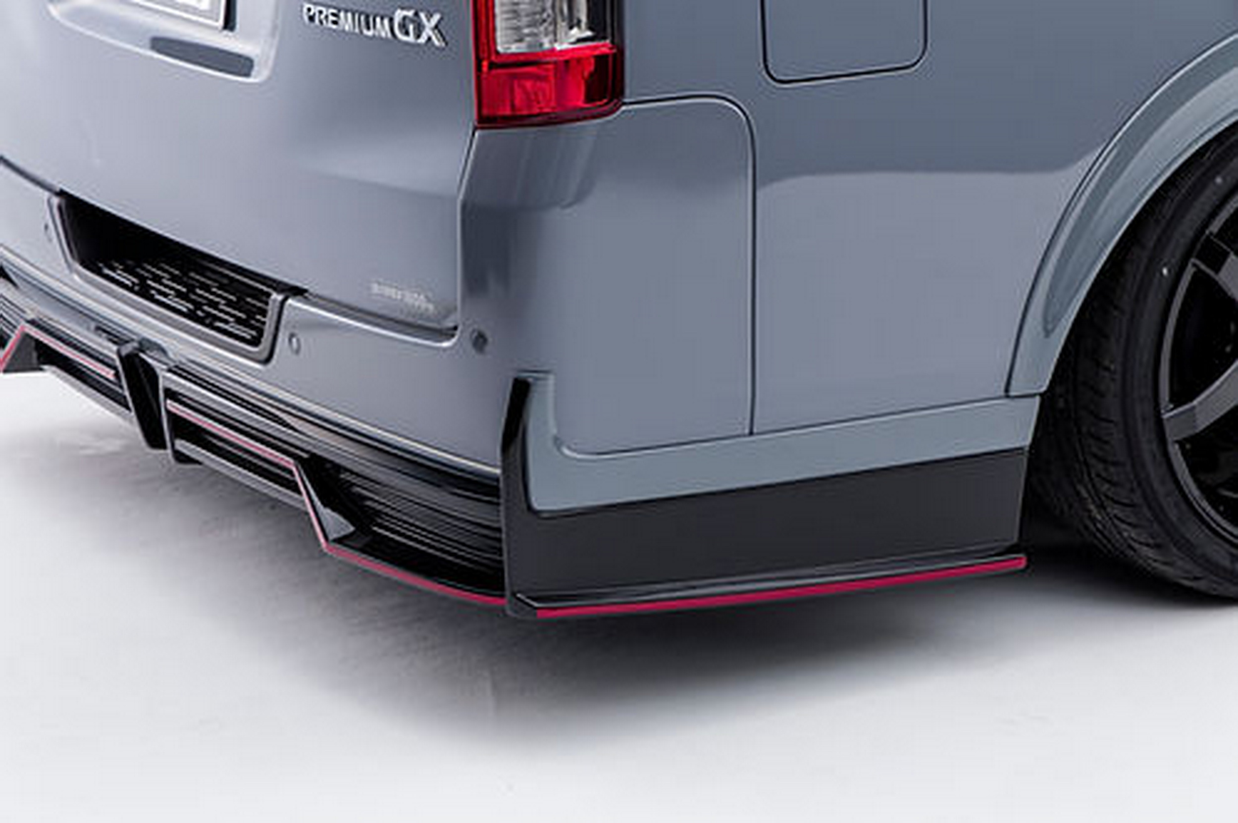 Ось що трапляється, коли фургон Nissan хоче стати GT-R Nimso