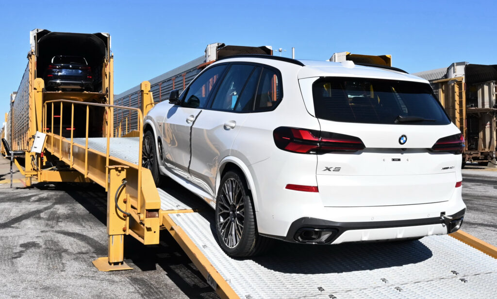  Only One Part Of The Car Market Is Booming, And It&rsquo;s Not The Middle