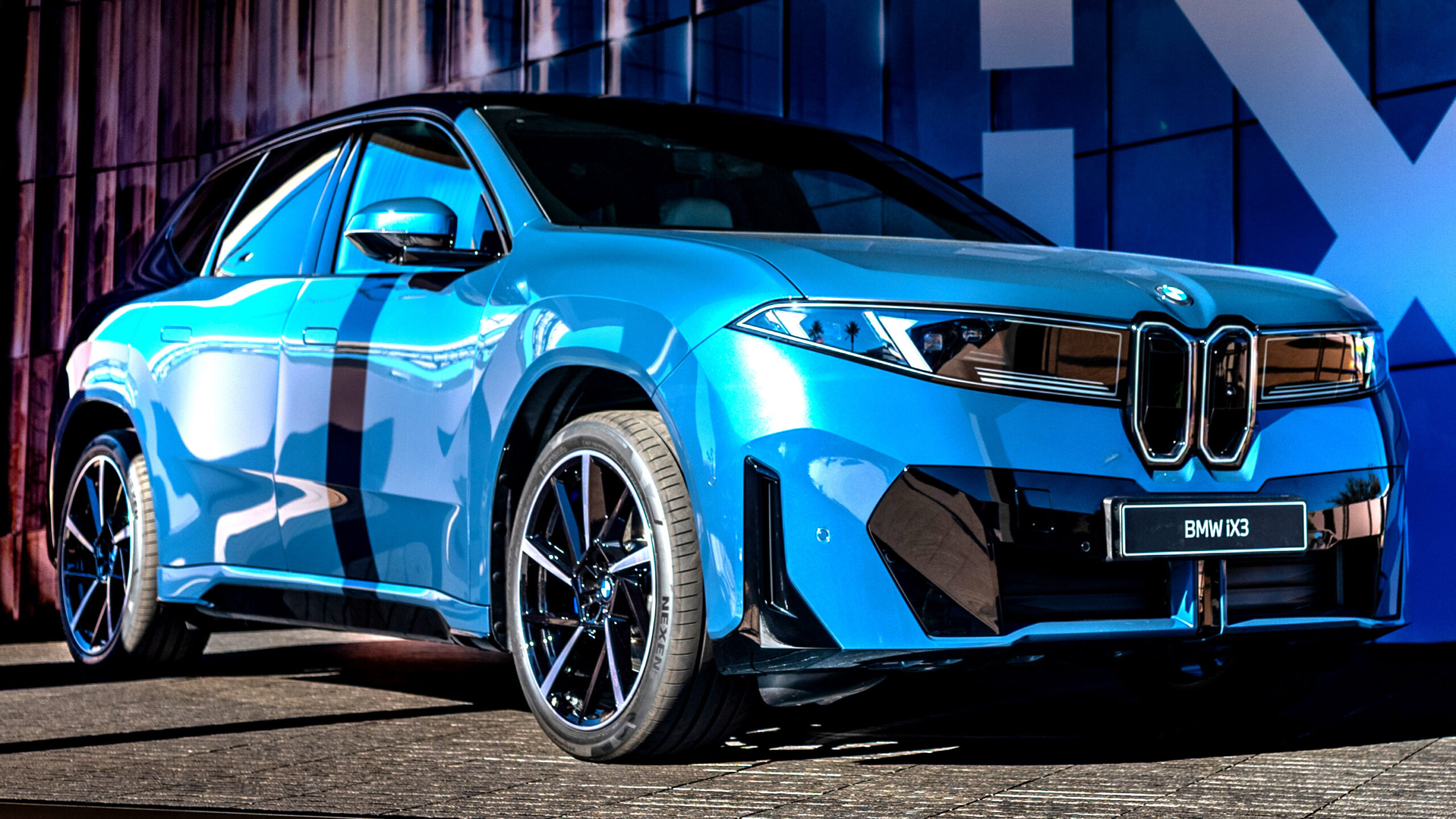 BMW iX3 2026: Рост производства и улучшения