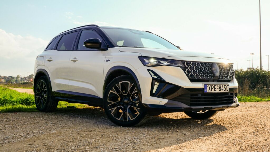  The 2026 Renault Austral Facelift Is Polished, But It Has A BMW-Sized Problem | Review