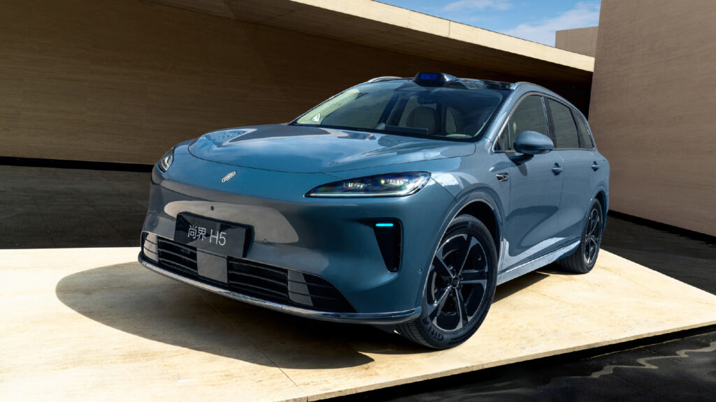  This EV Isn&rsquo;t A Porsche, But It Sure Wants You To Think It Is