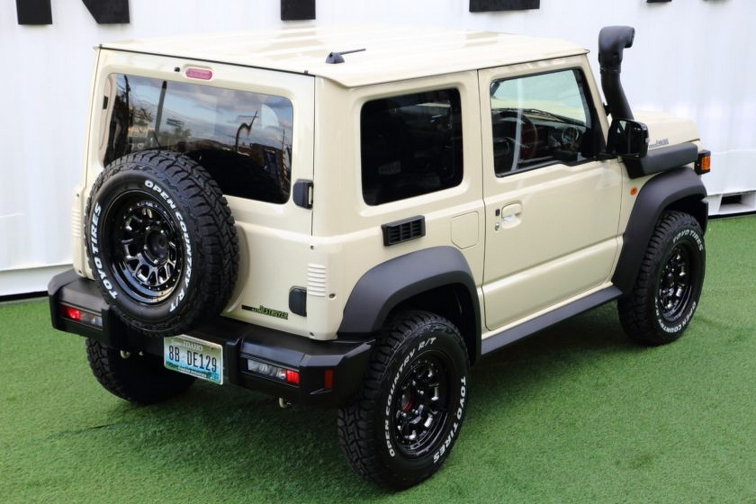 Replika Mini Land Cruiser Seri 70 Ini Harganya Lebih Murah Dari Yang Anda Bayangkan