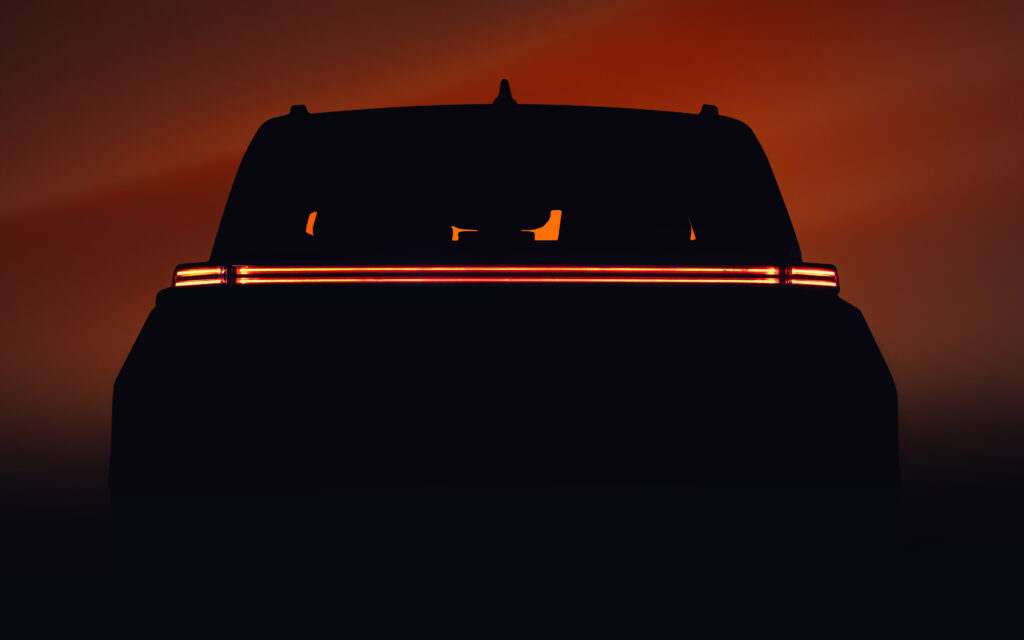 Високодеталізований тизер нового автомобіля Toyota