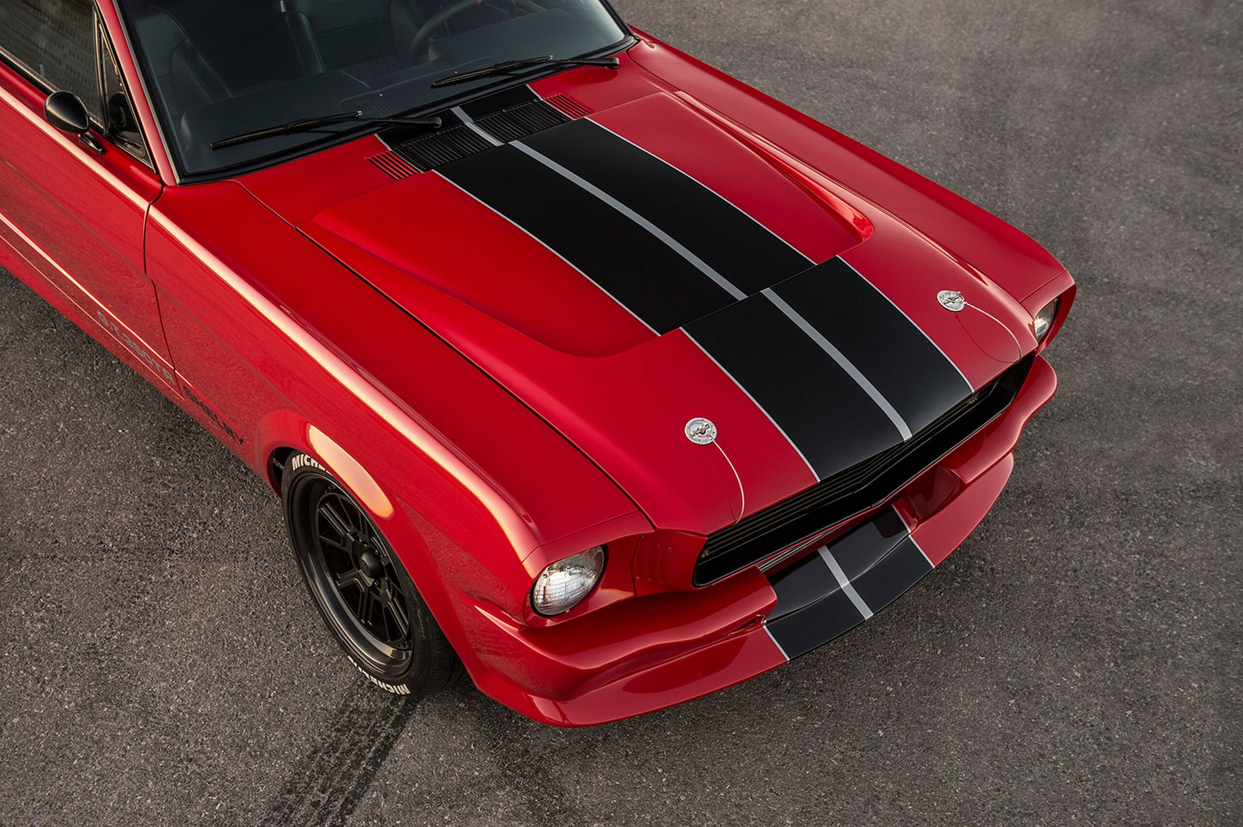 Цей трюковий поні видає 700 кінських сил, і ви заплатите за нього гроші суперкара