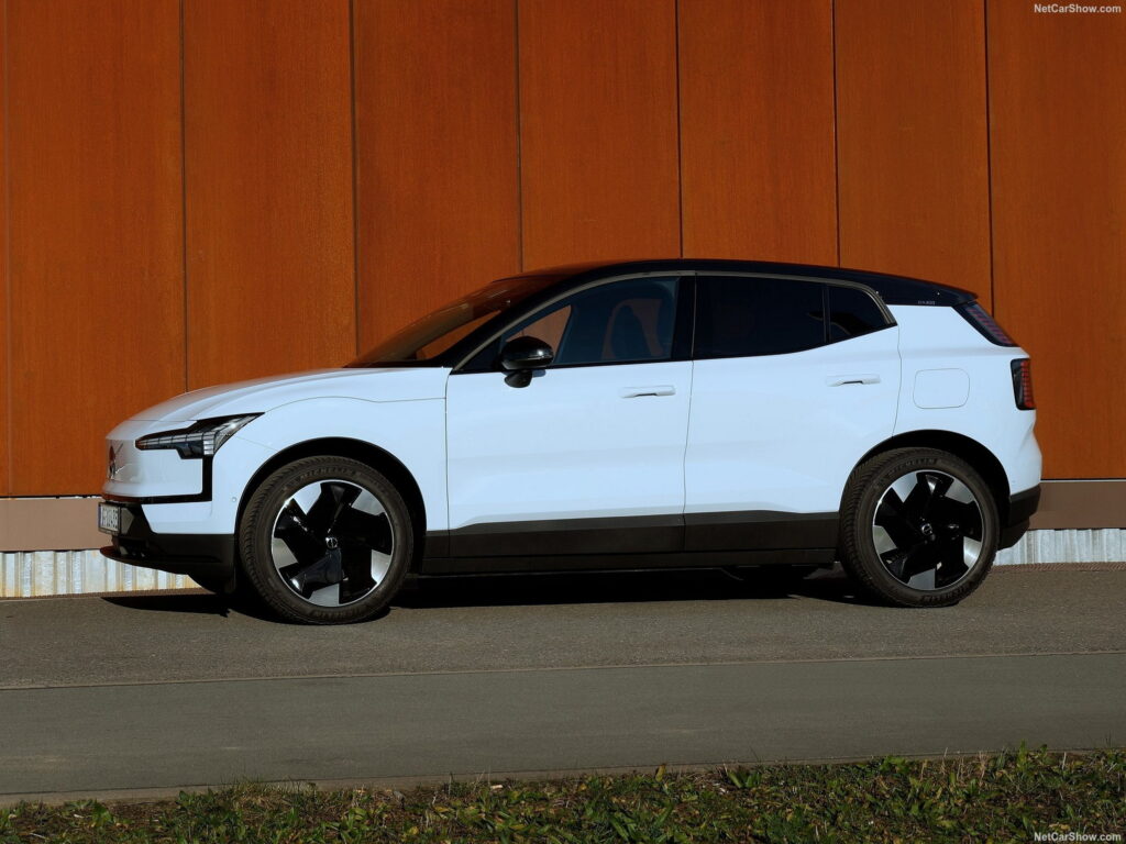  Volvo Warns 40 EV Owners To Park Outside Now