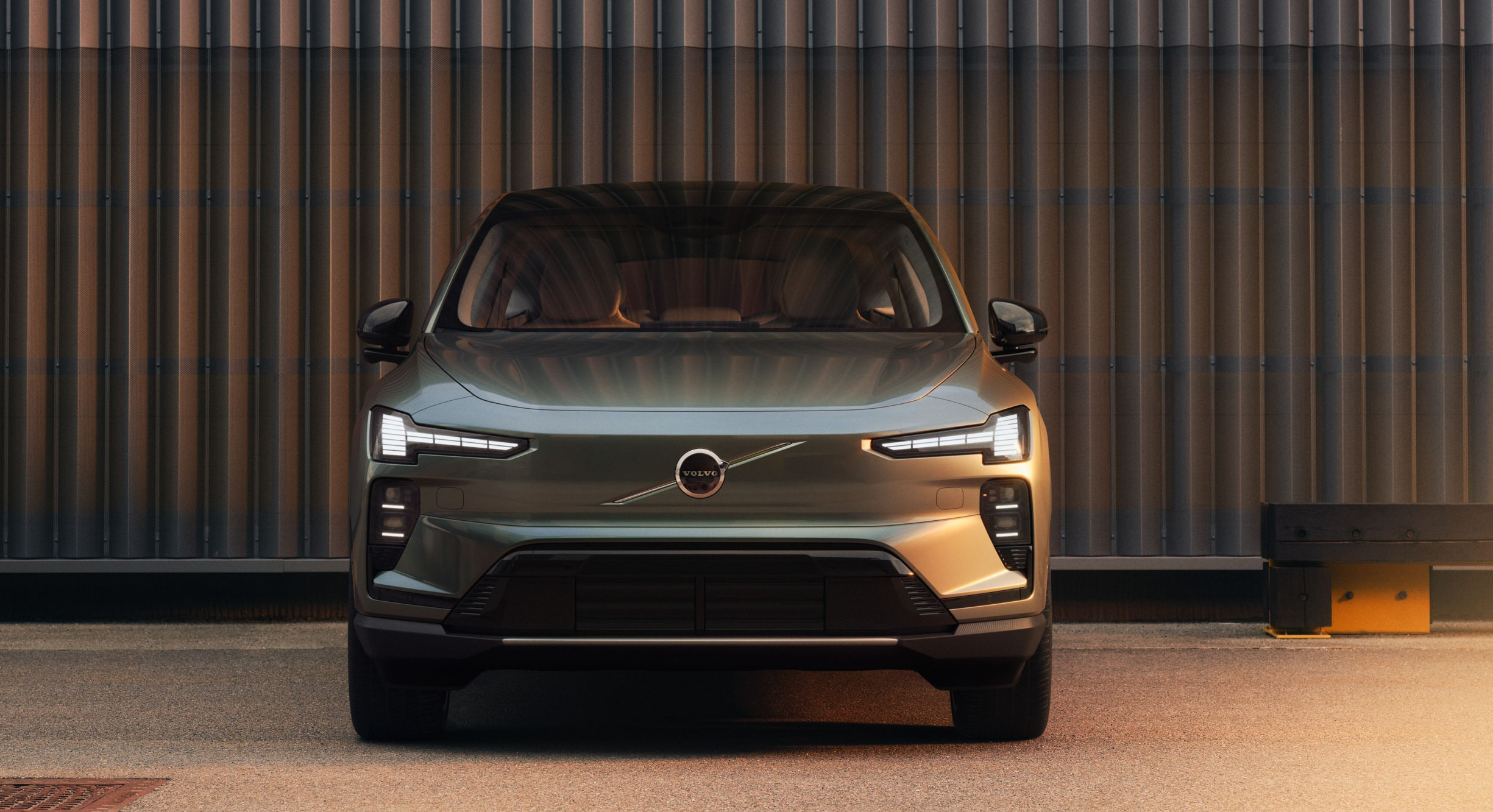 Volvo’s New 400-Mile SUV Has One Feature Tesla Owners Will Be Jealous Of