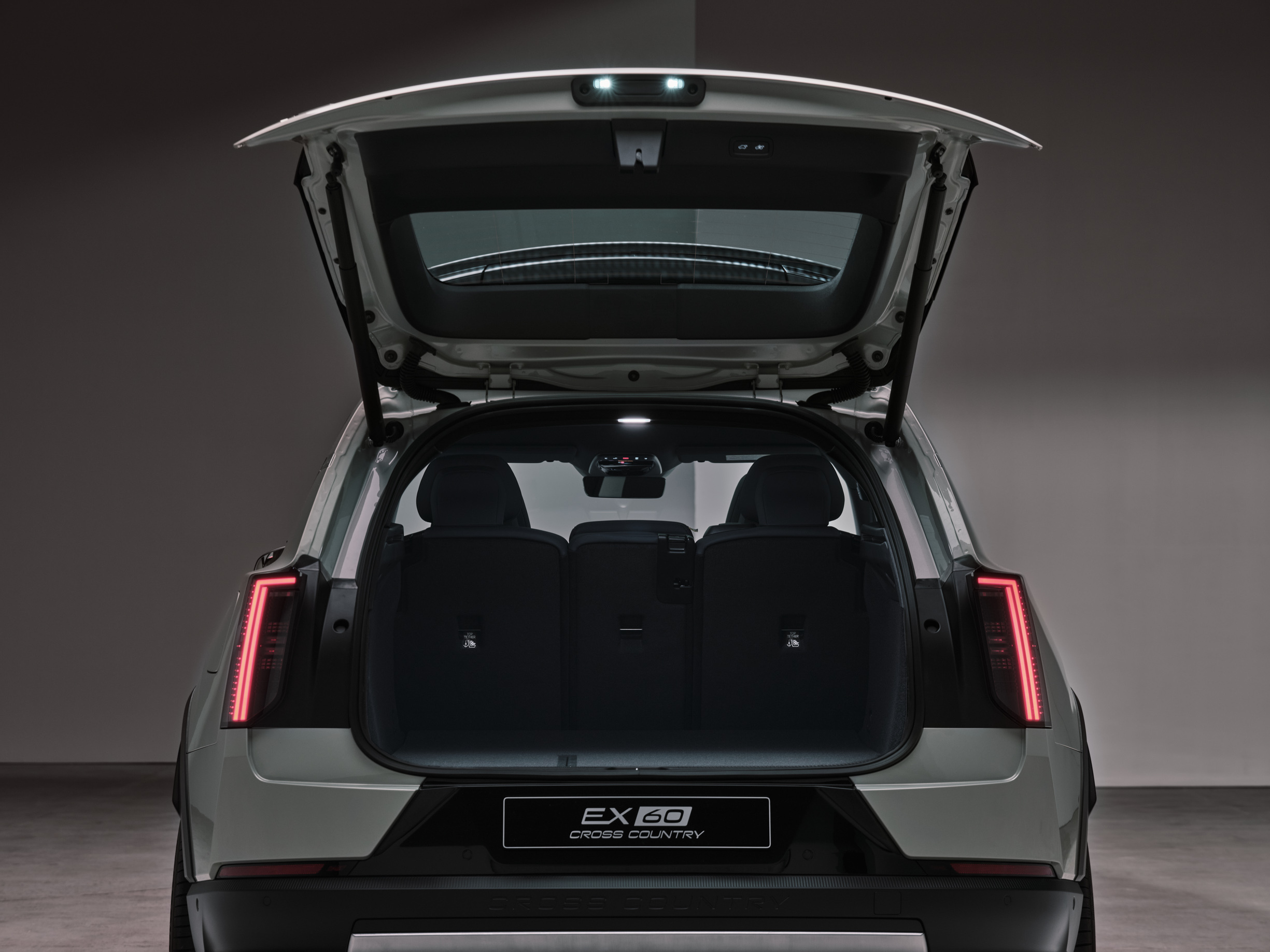 Volvo’s New 400-Mile SUV Has One Feature Tesla Owners Will Be Jealous Of