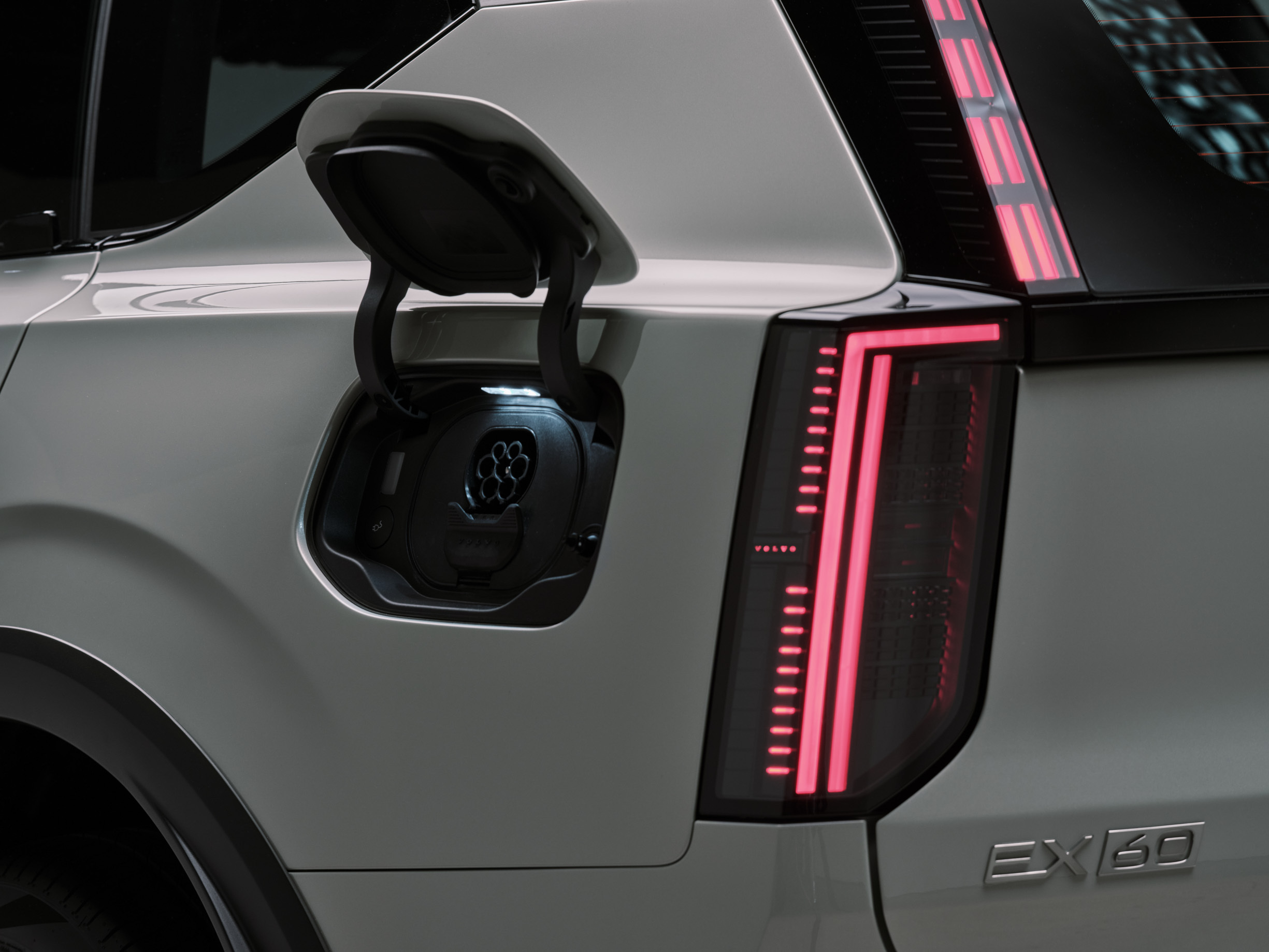 Volvo’s New 400-Mile SUV Has One Feature Tesla Owners Will Be Jealous Of