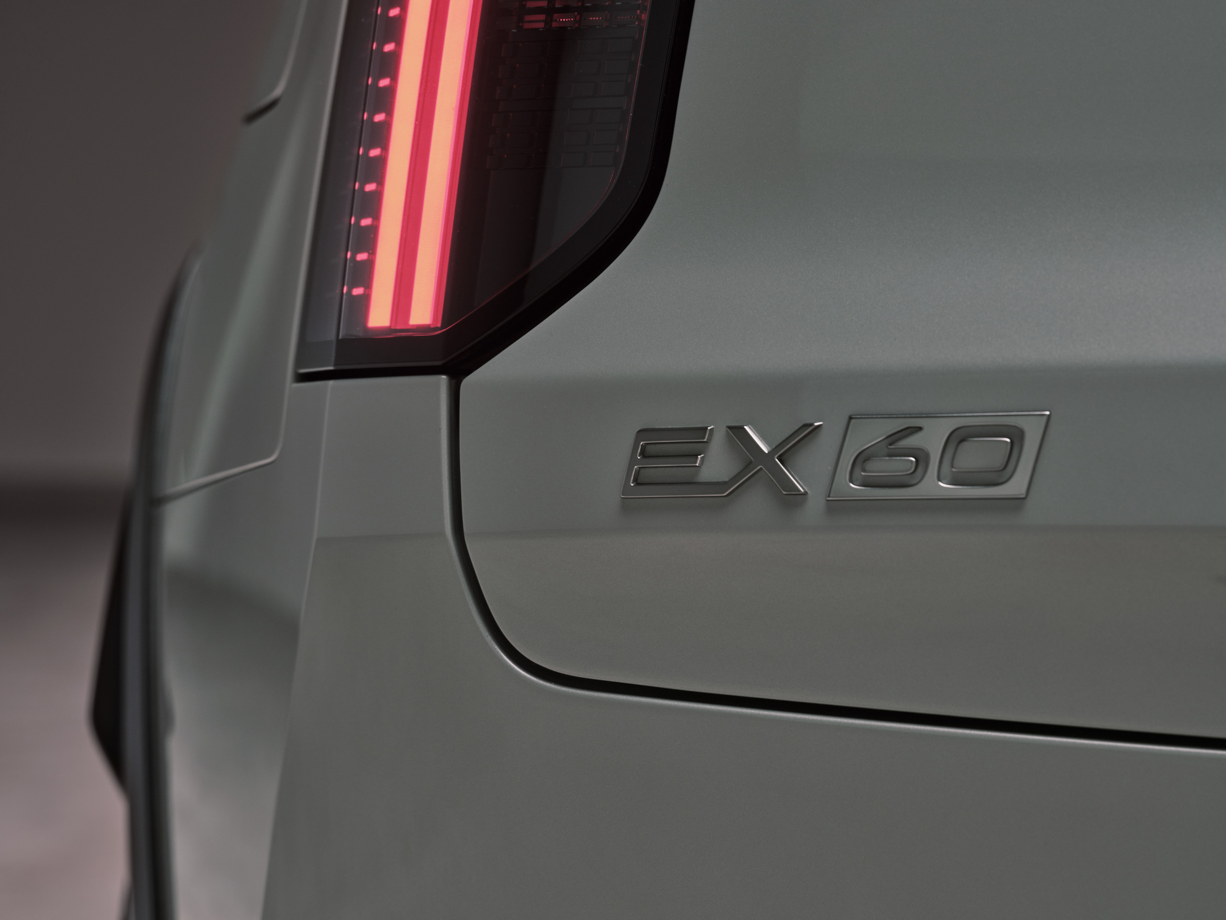 Volvo’s New 400-Mile SUV Has One Feature Tesla Owners Will Be Jealous Of