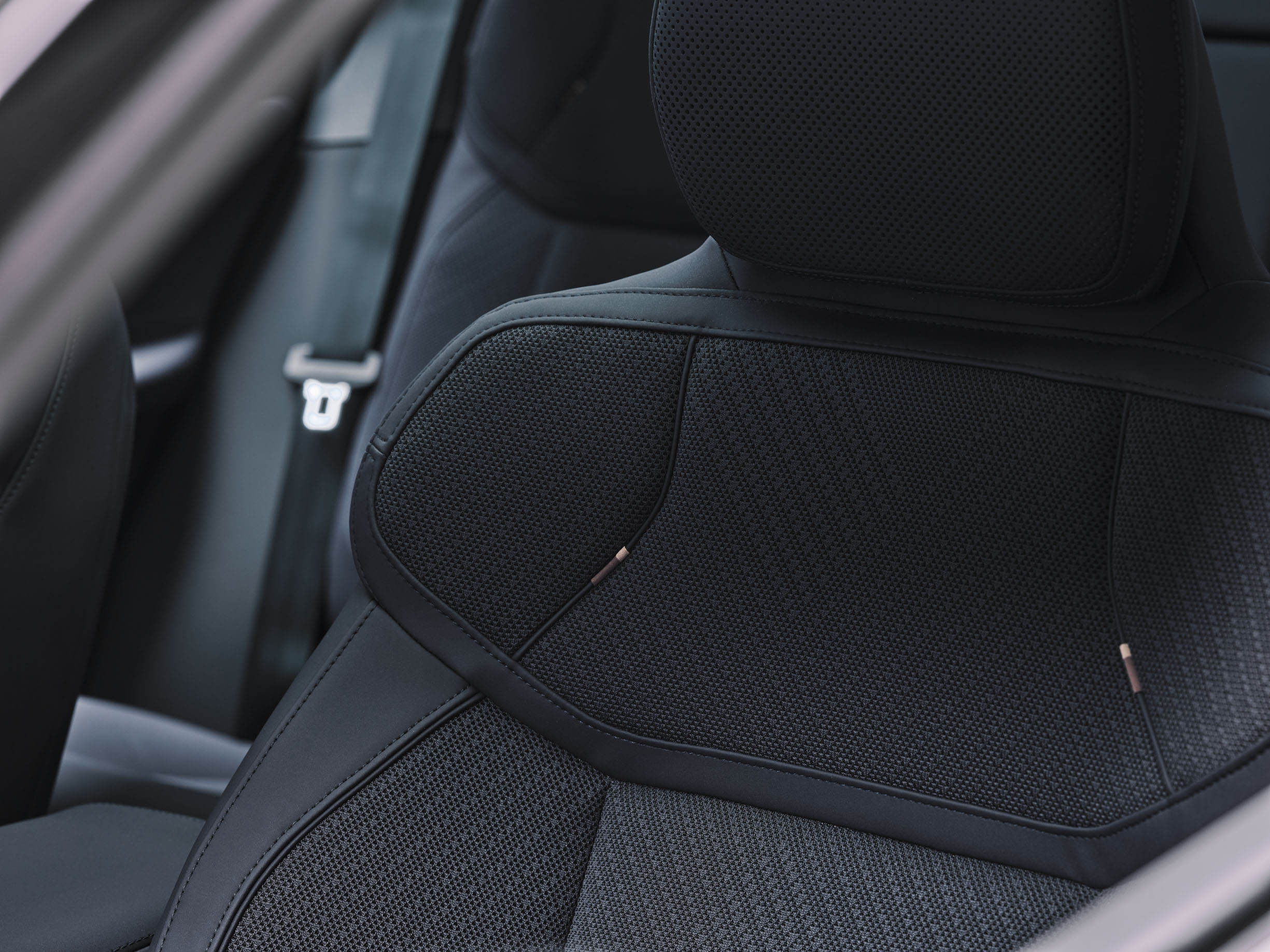 Volvo’s New 400-Mile SUV Has One Feature Tesla Owners Will Be Jealous Of