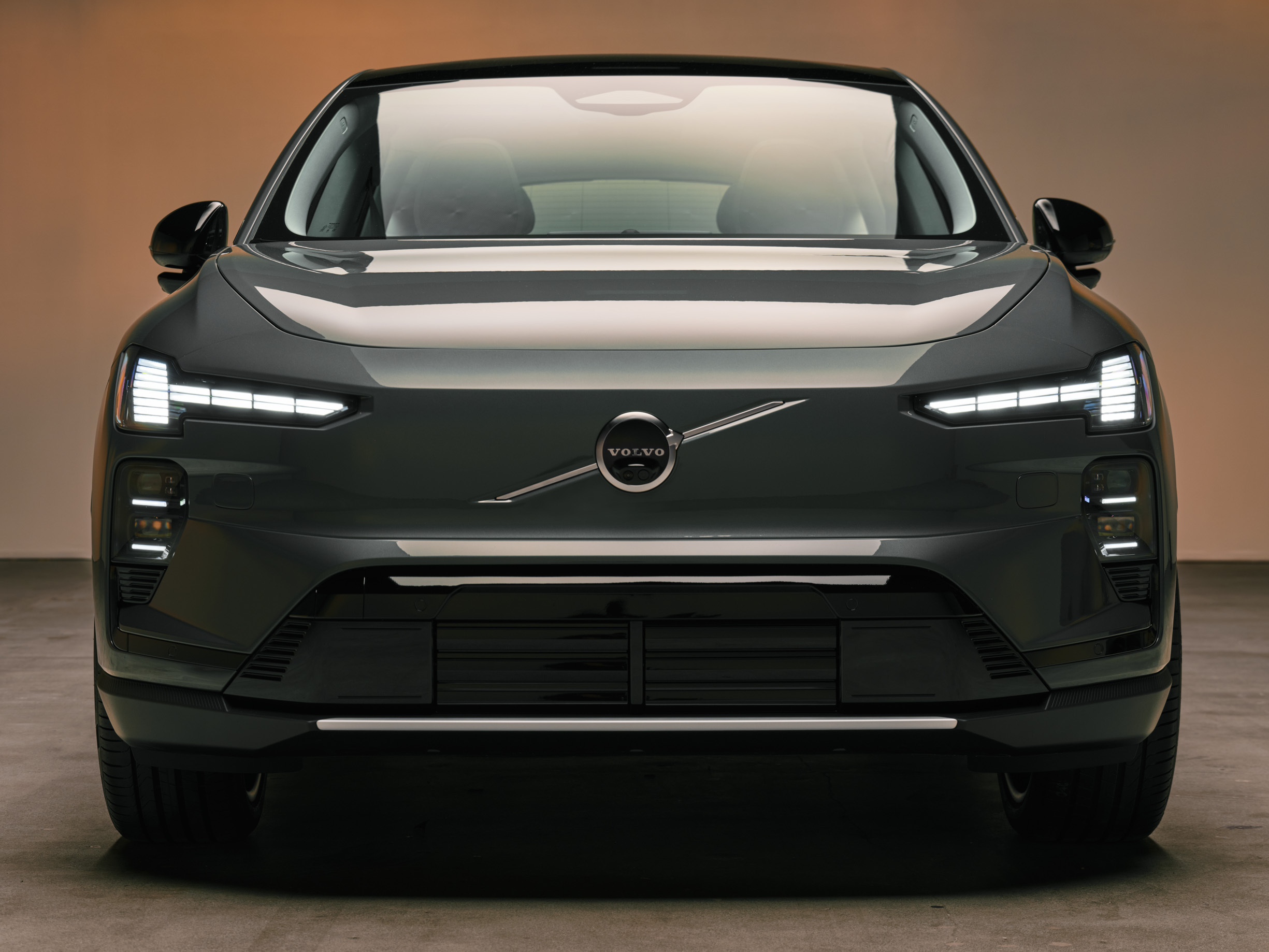 Volvo’s New 400-Mile SUV Has One Feature Tesla Owners Will Be Jealous Of