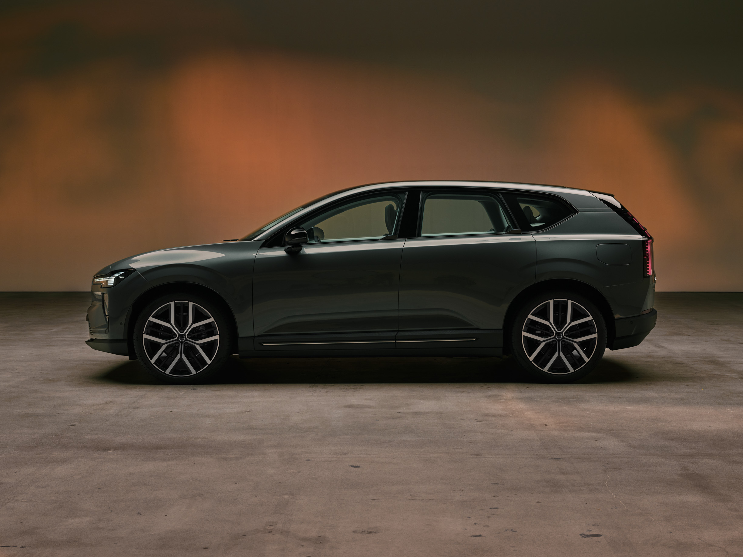 Volvo’s New 400-Mile SUV Has One Feature Tesla Owners Will Be Jealous Of