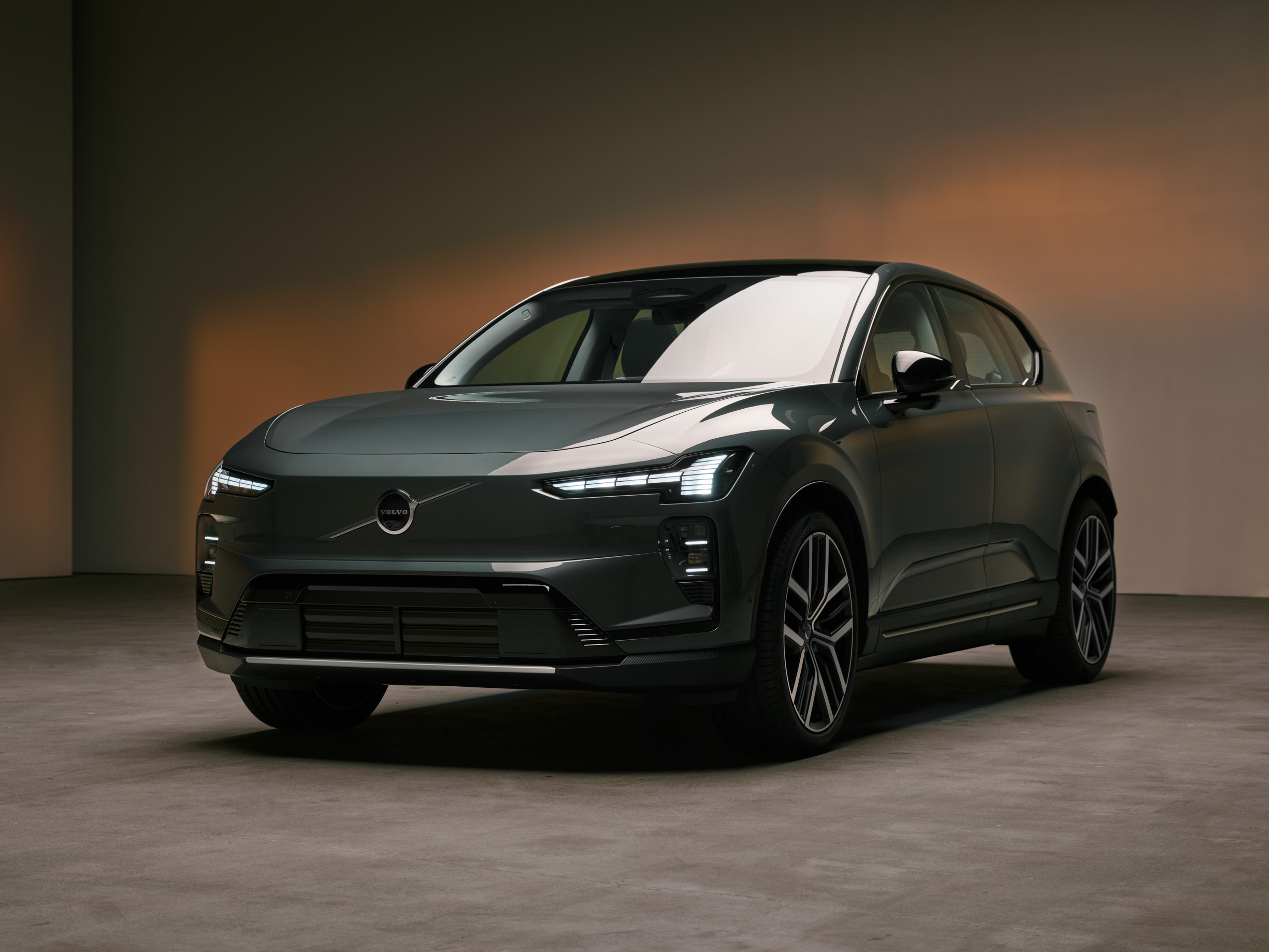 Volvo’s New 400-Mile SUV Has One Feature Tesla Owners Will Be Jealous Of