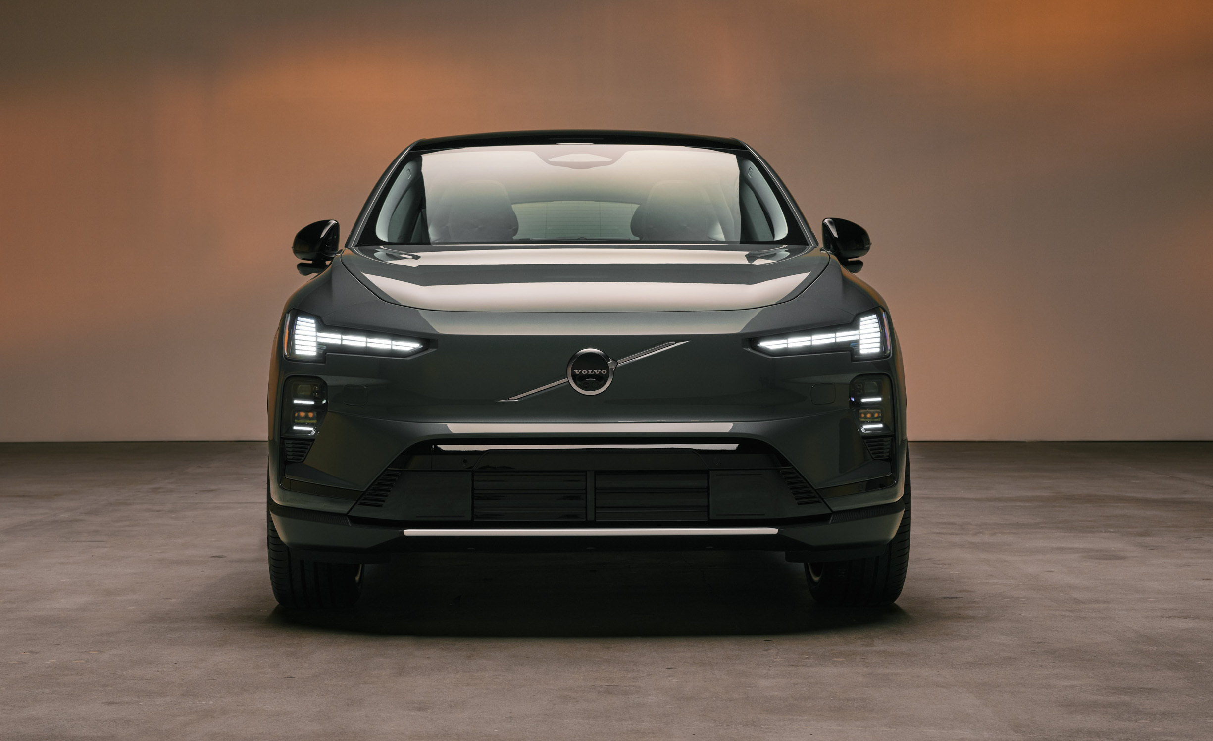 Volvo’s New 400-Mile SUV Has One Feature Tesla Owners Will Be Jealous Of