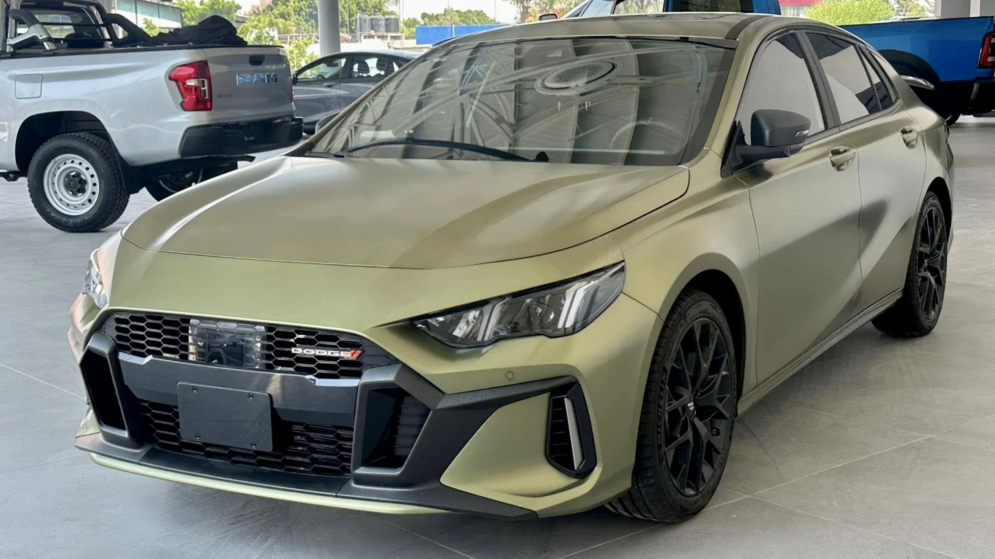 2026 Dodge Attitude GT Green Hornet Mexico - 1