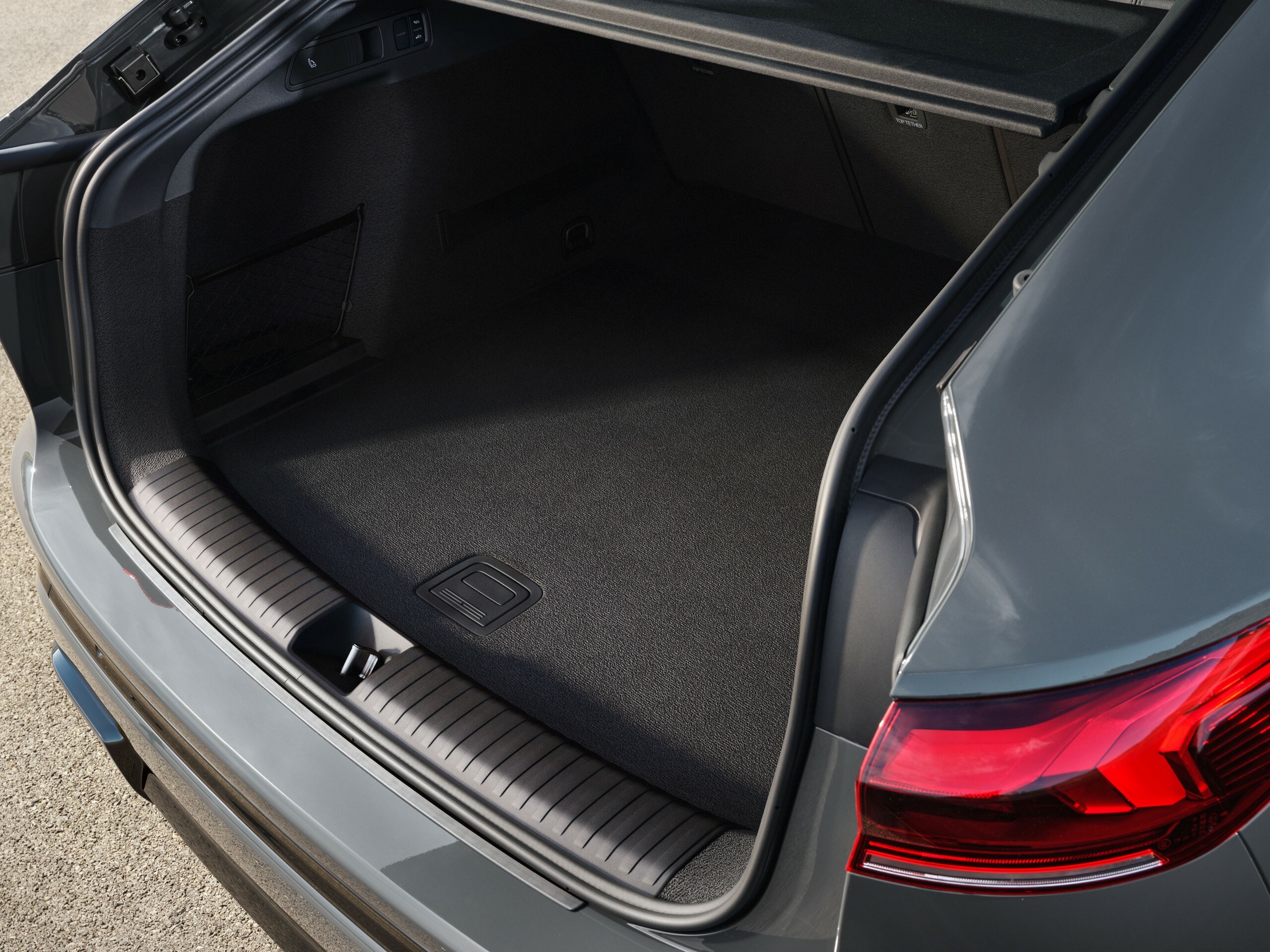 2027 Audi A6 Q6 e-tron - 59