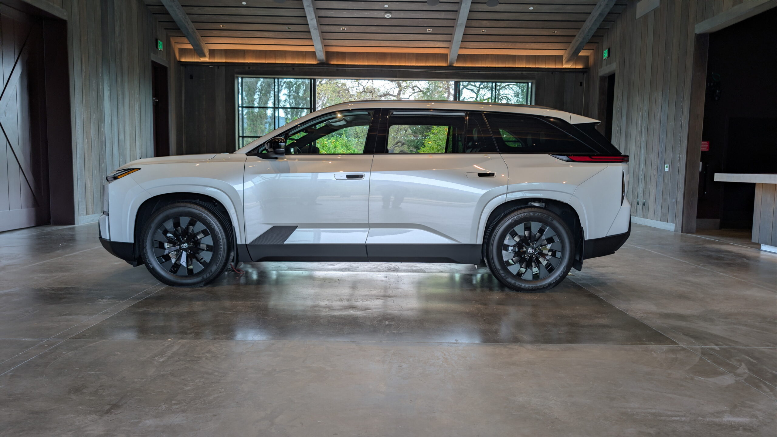 New Toyota Highlander Finally Comes Out As An EV, And I Got A Front-Row Look