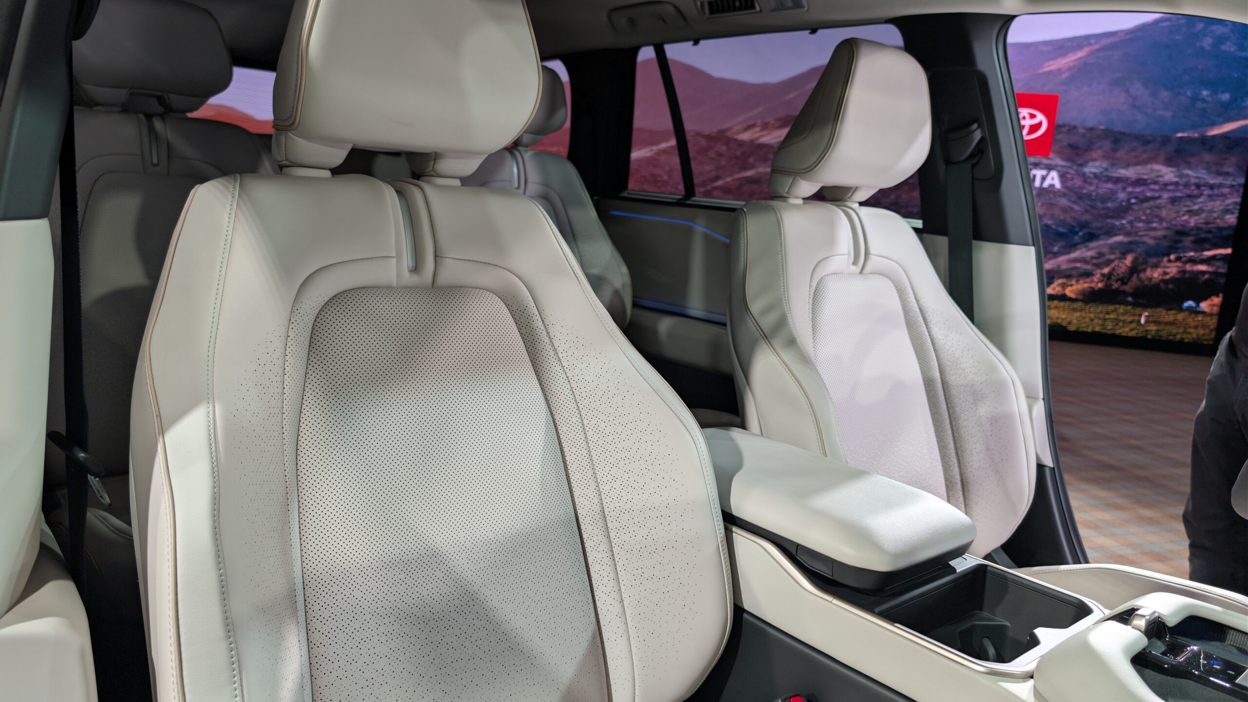 New Toyota Highlander Finally Comes Out As An EV, And I Got A Front-Row Look
