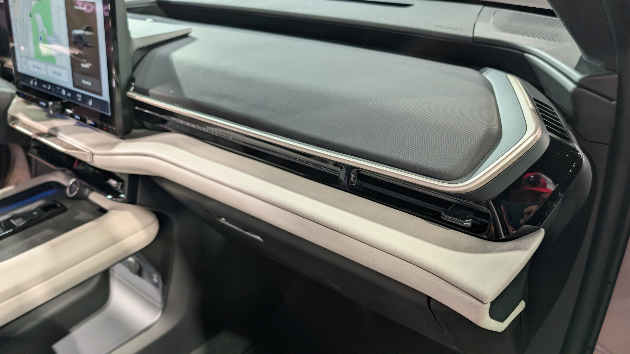 New Toyota Highlander Finally Comes Out As An EV, And I Got A Front-Row Look