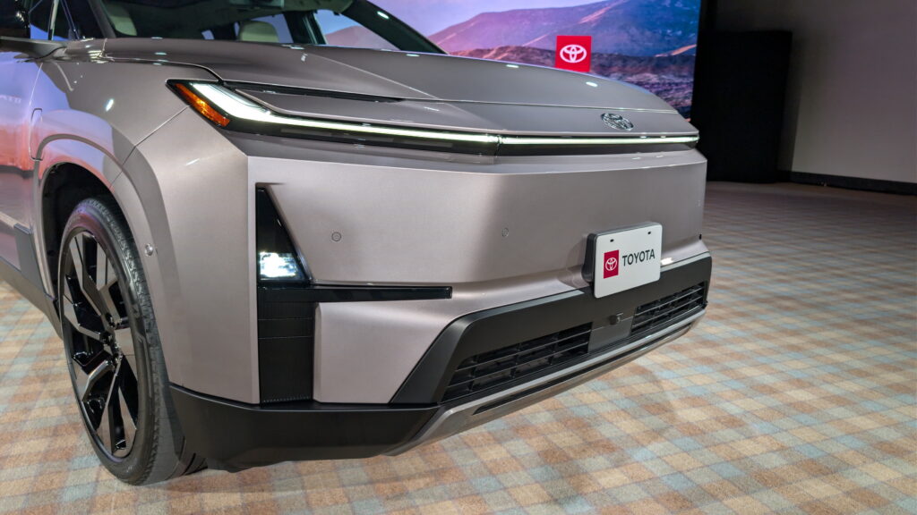  New Toyota Highlander Finally Comes Out As An EV, And I Got A Front-Row Look