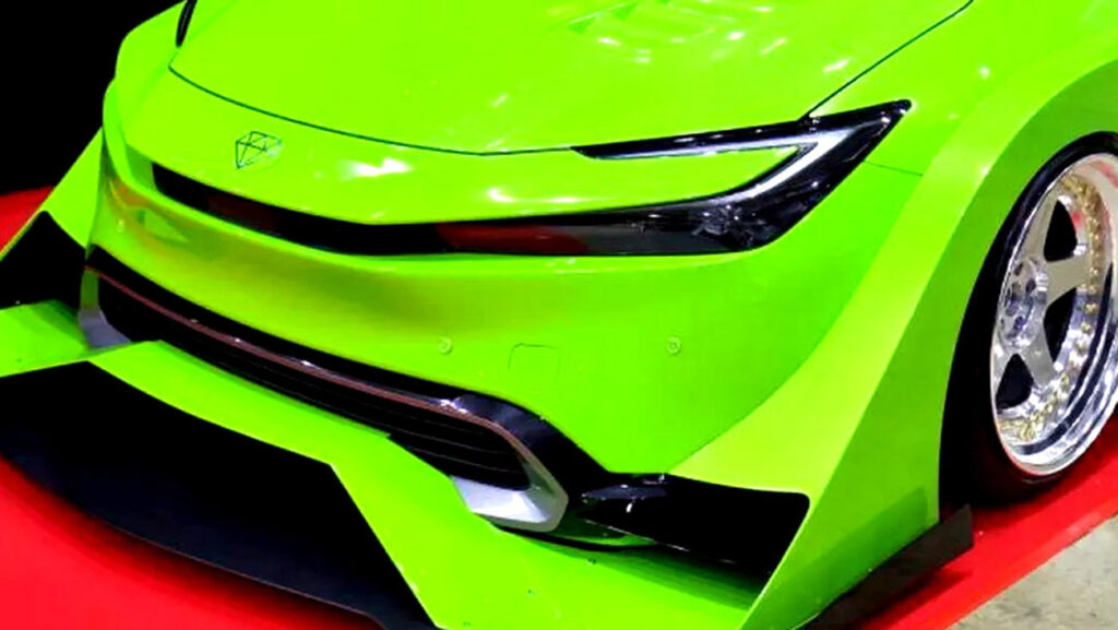  This Prius Looks Like It Escaped From A Street Racing Anime