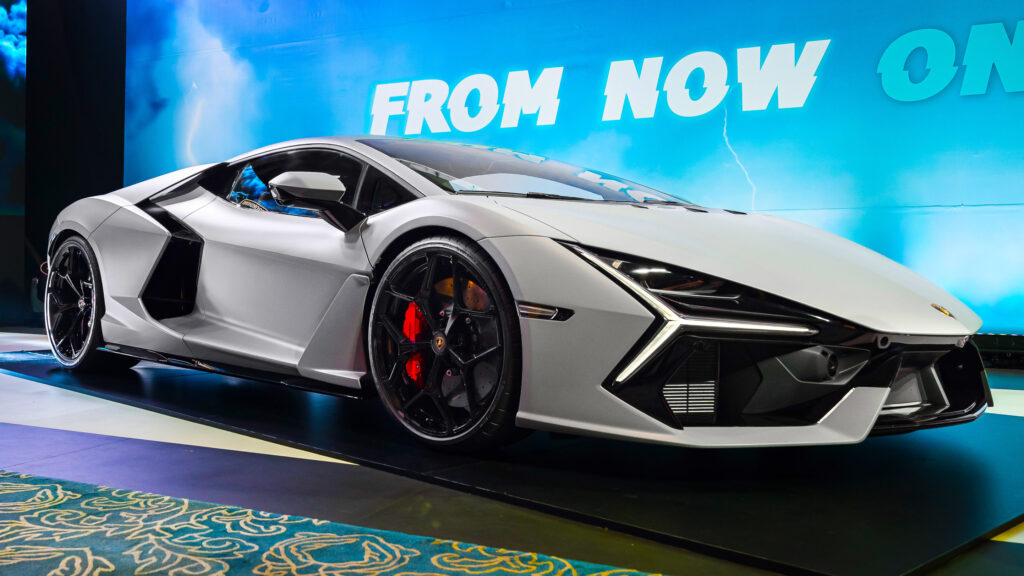  You Can Blind Lamborghini’s Supercar If You Shift Too Fast