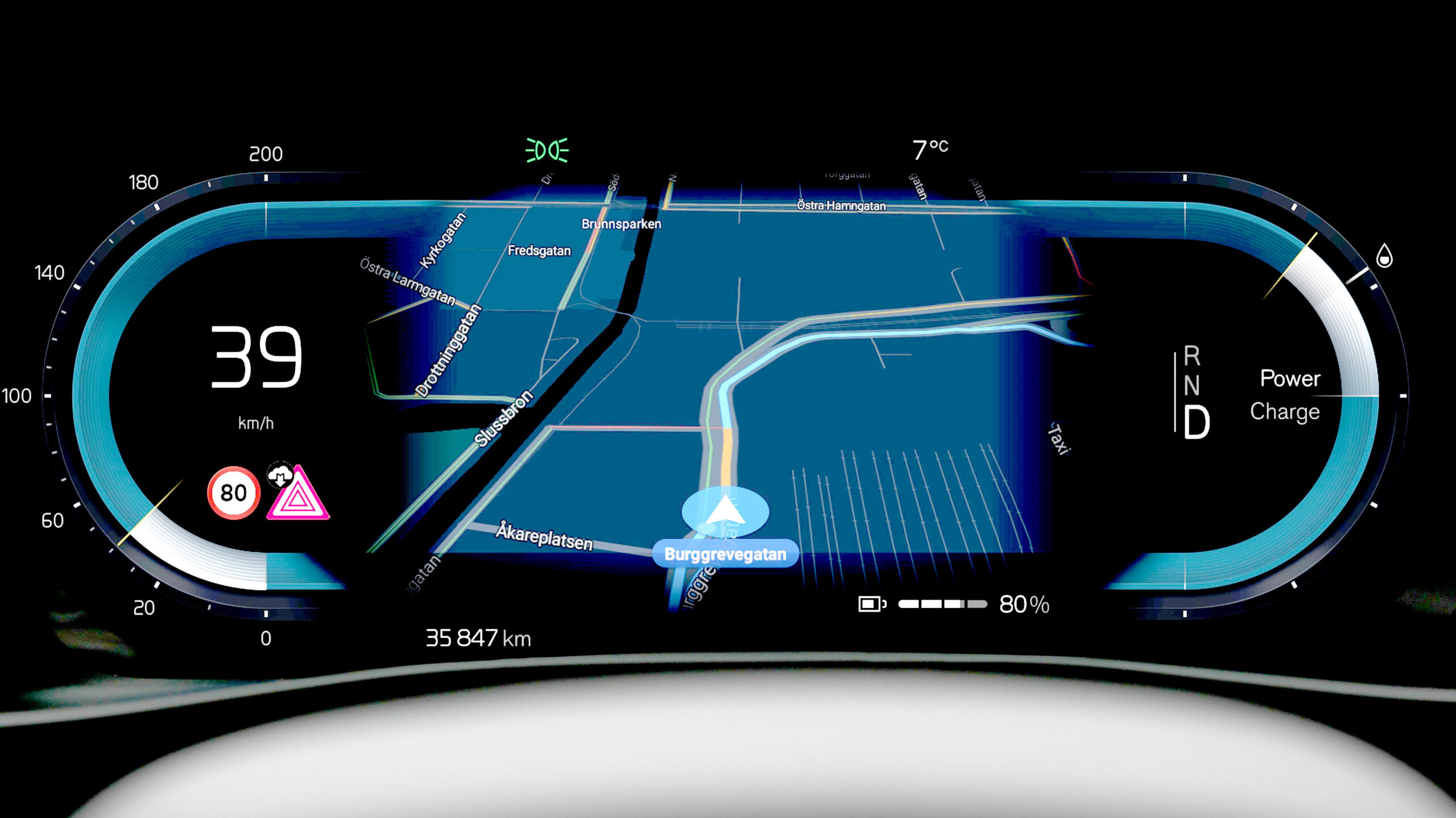 Accident_ahead_alert_in_driver_dashboard_of_Volvo_EX40 copy