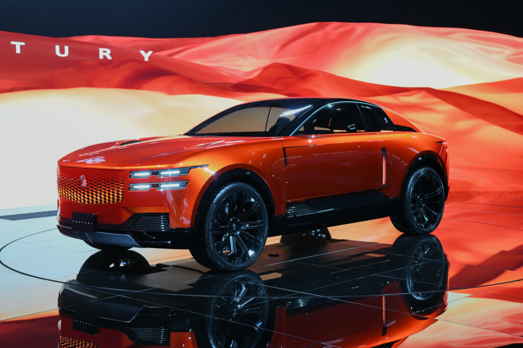  Toyota&rsquo;s New Century Coupe May Get A Surprise V12